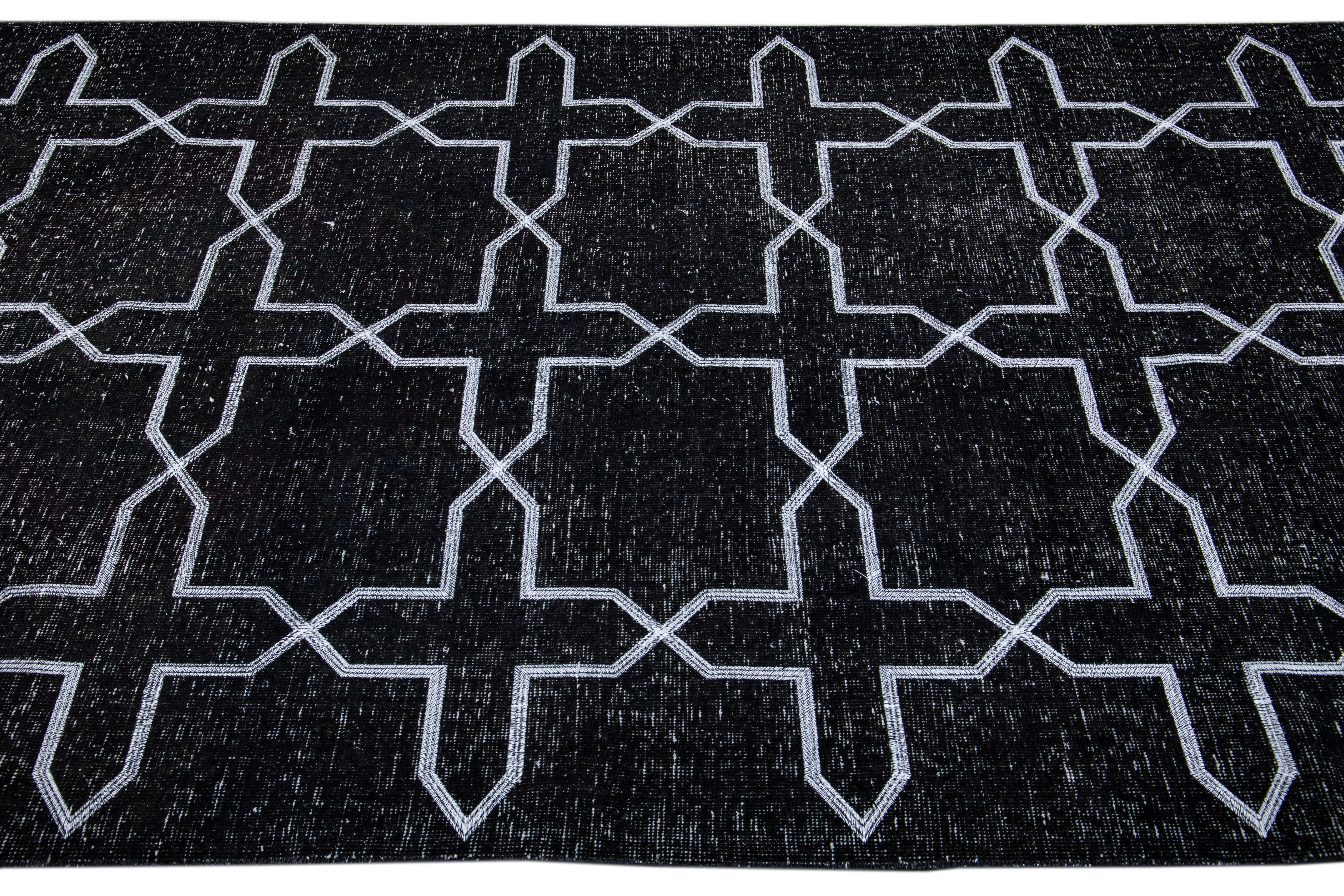 Modern Black Turkish Handmade Geometric Pattern Wool Gallery Rug In New Condition For Sale In Norwalk, CT
