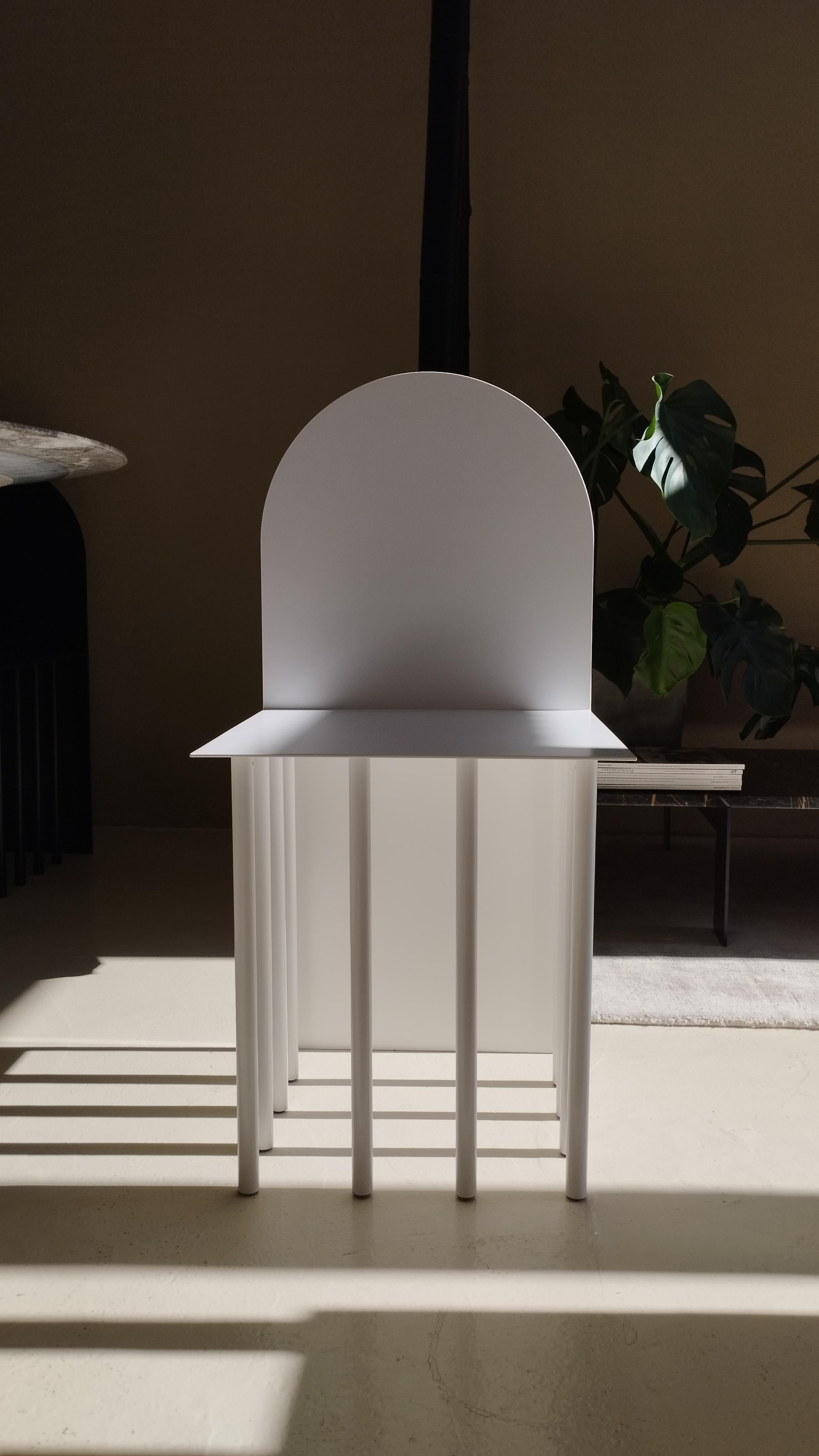 Coussin de chaise moderne en métal noir et blanc Mongolian de Nobe Italia en vente 2
