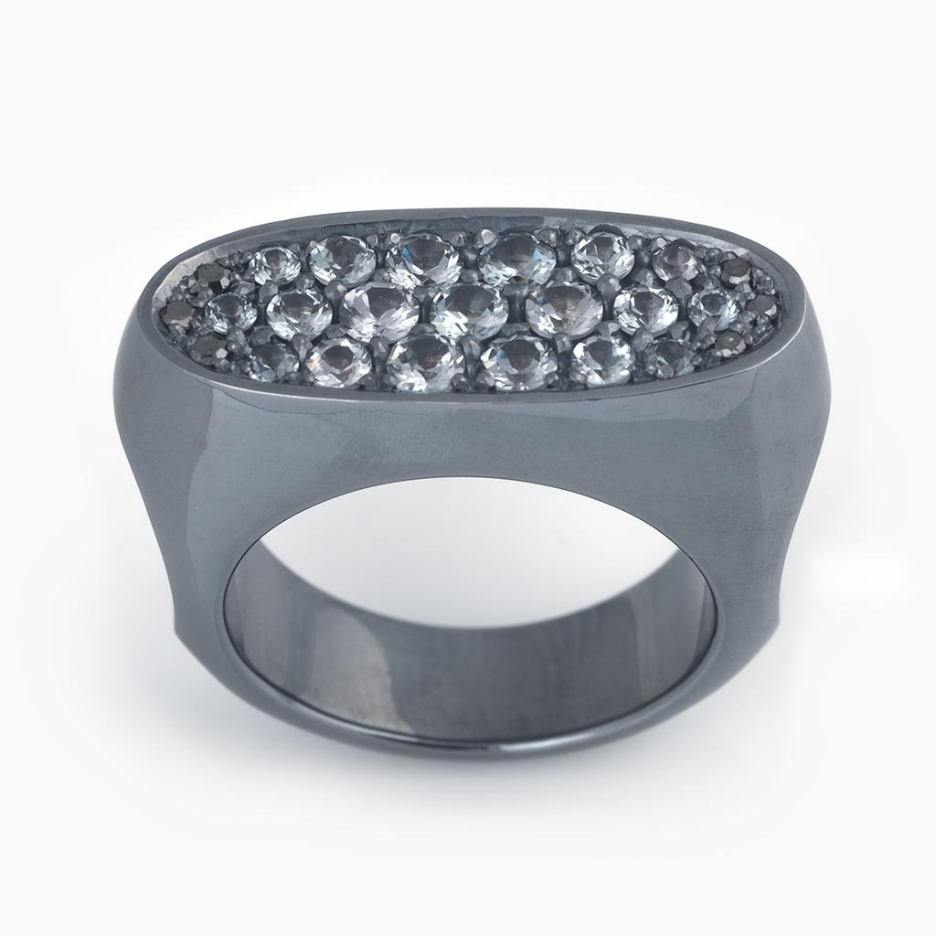 Round Cut Modern Blackened Sterling Silver Gray Spinel Black Diamond Men's Ring For Sale