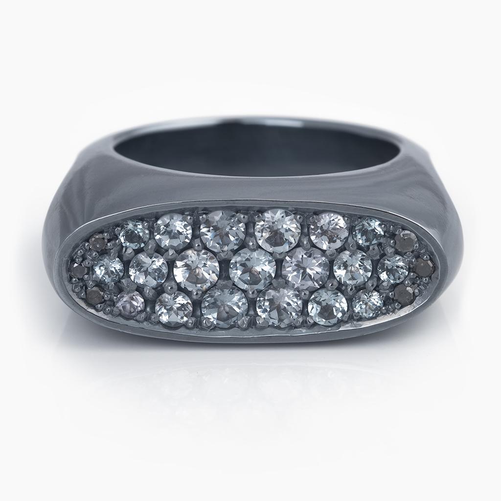 Modern Blackened Sterling Silver Gray Spinel Black Diamond Men's Ring For Sale 1
