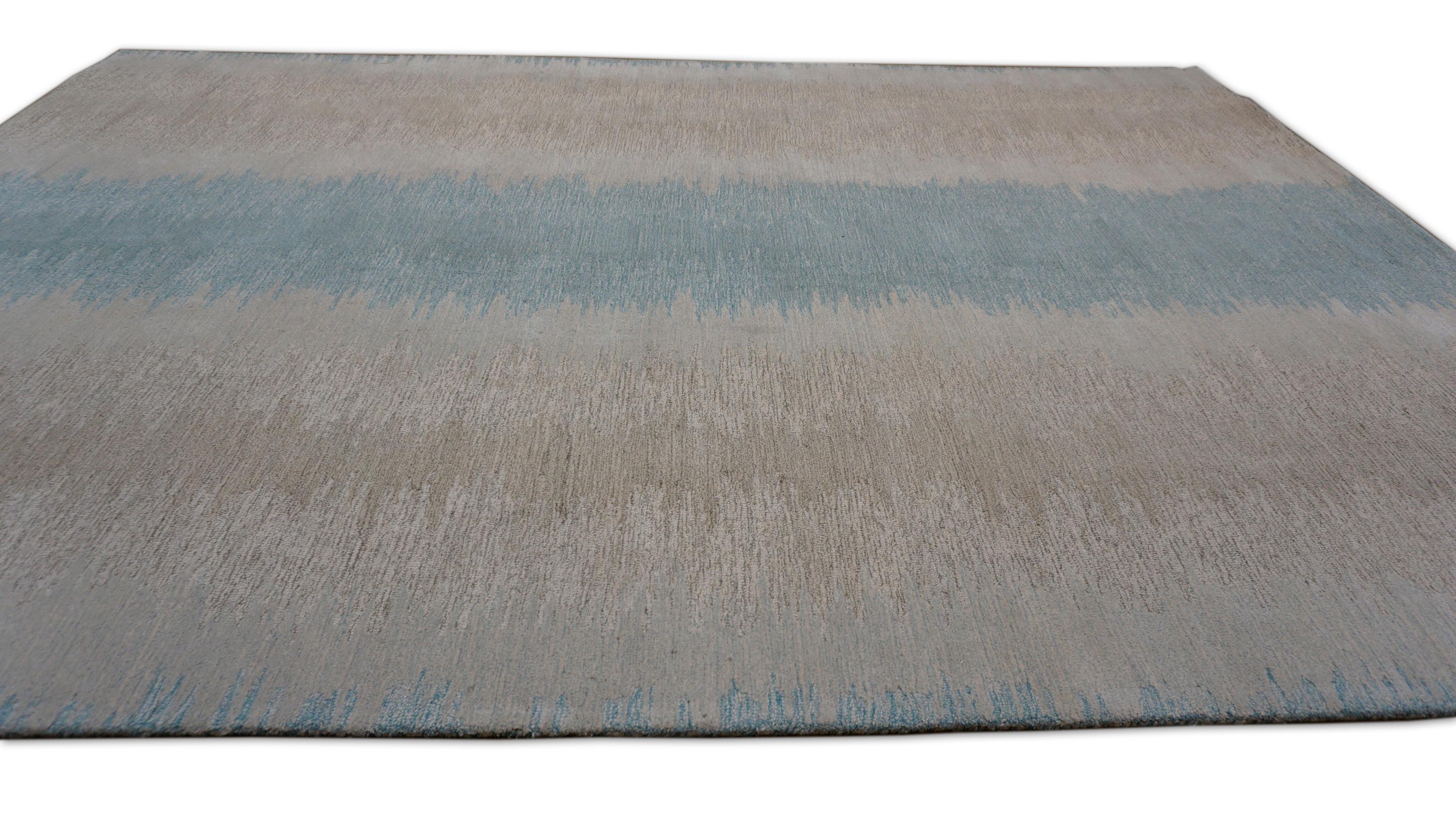 Moderner blauer und beigefarbener Gradient-Designer Wollteppich 8'2''x11' im Zustand „Neu“ im Angebot in Torrance, CA