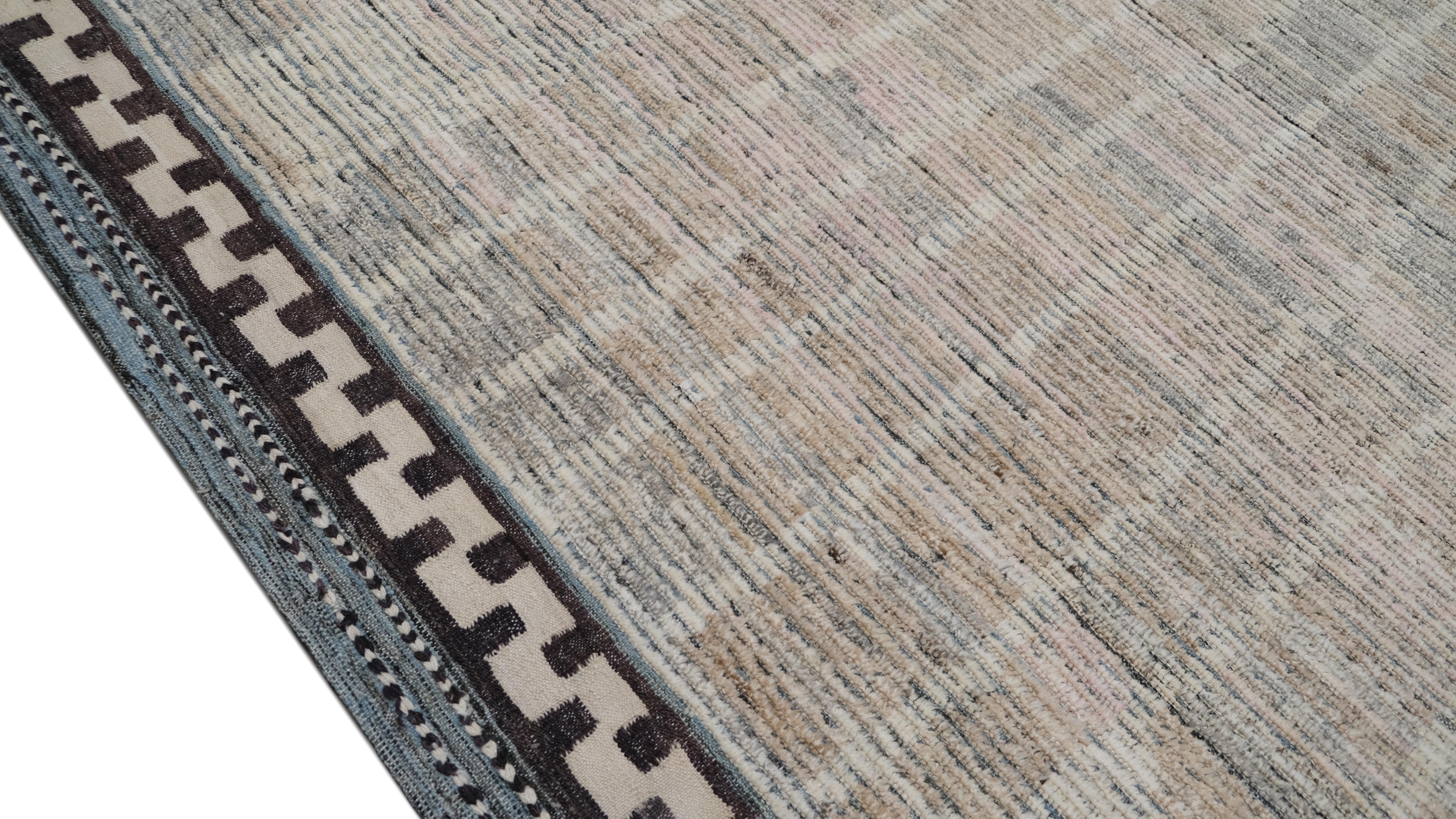 Moderner blauer und beige rosa geometrischer geriffelter Wollteppich 9'4''x11'4'' (Afghanisch) im Angebot