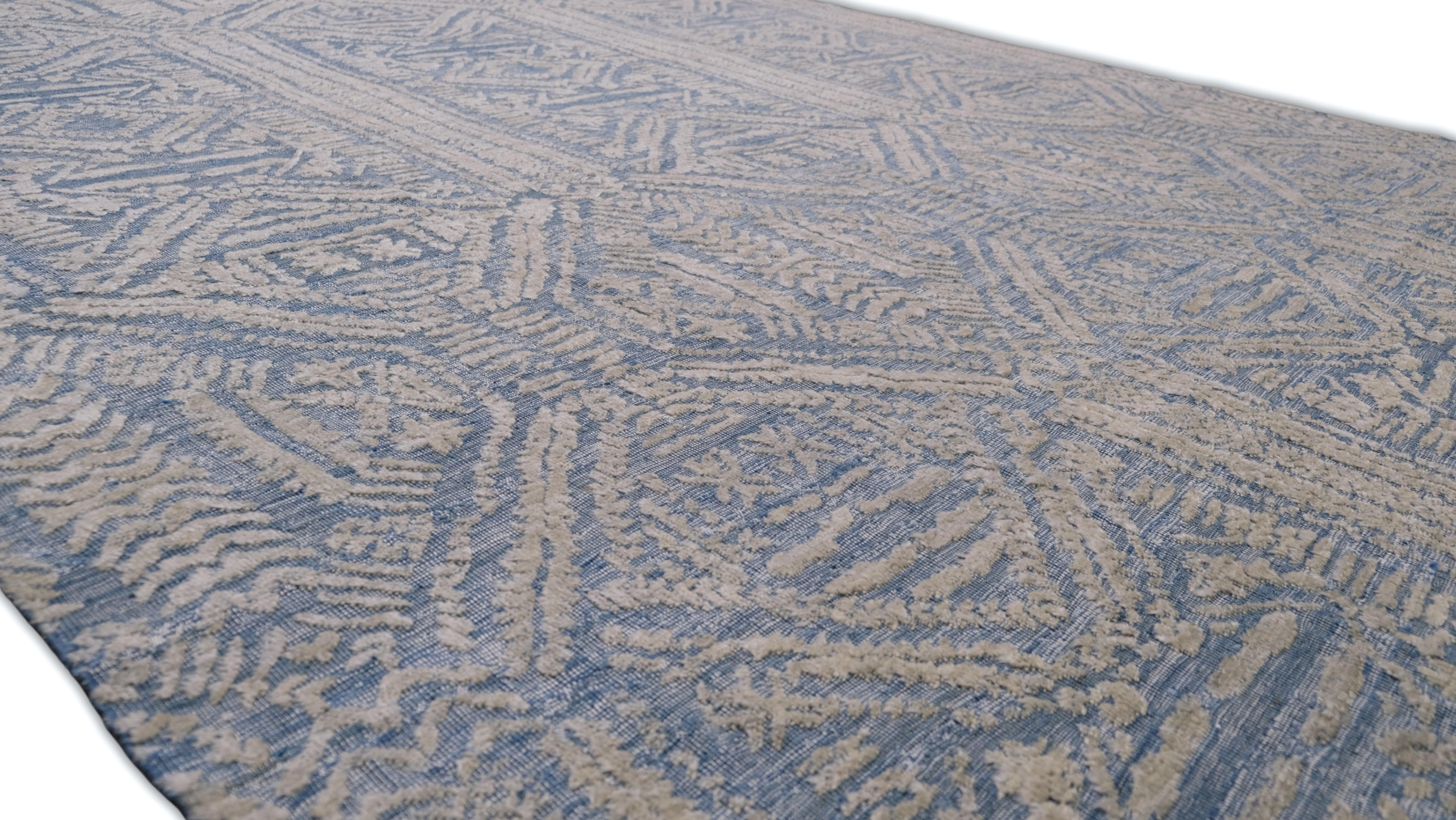 Tappeto moderno in lana con disegno geometrico blu e grigio 10'1''x12'6'' in vendita 2