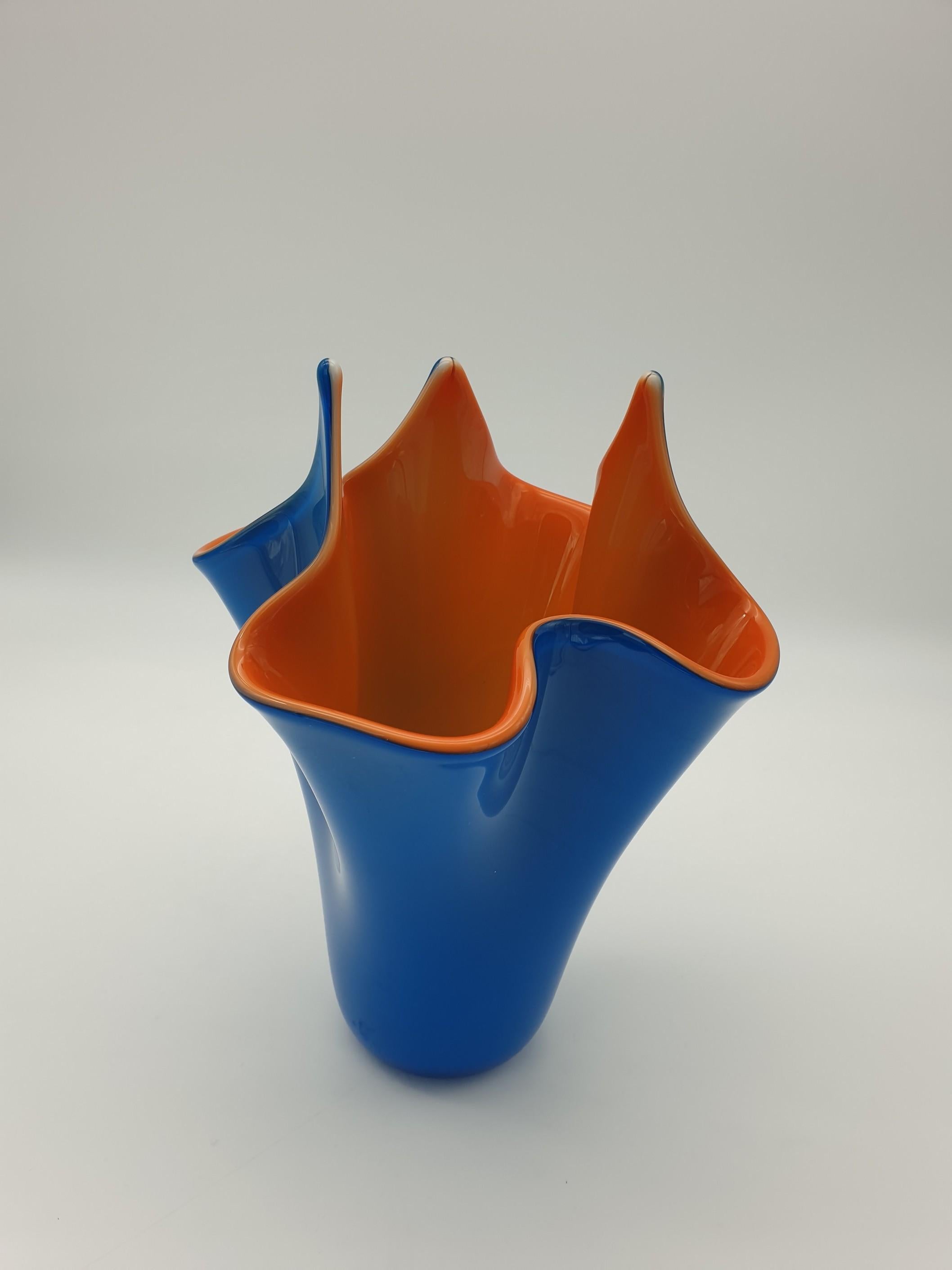 Modern Blue and Orange Incamiciato Fazzoletto Murano Glass Vase by Gino Cenedese For Sale 6