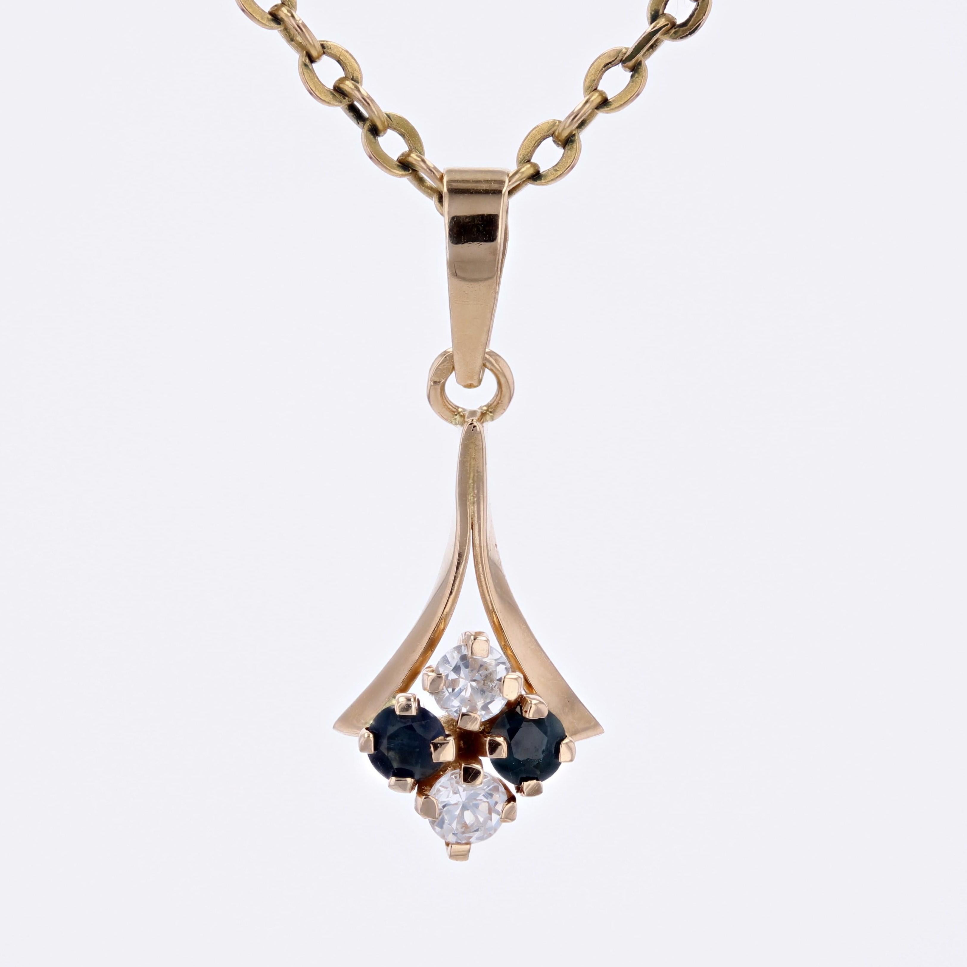 Modern Blue and White Sapphire 18 Karat Yellow Gold Pendant In Good Condition For Sale In Poitiers, FR