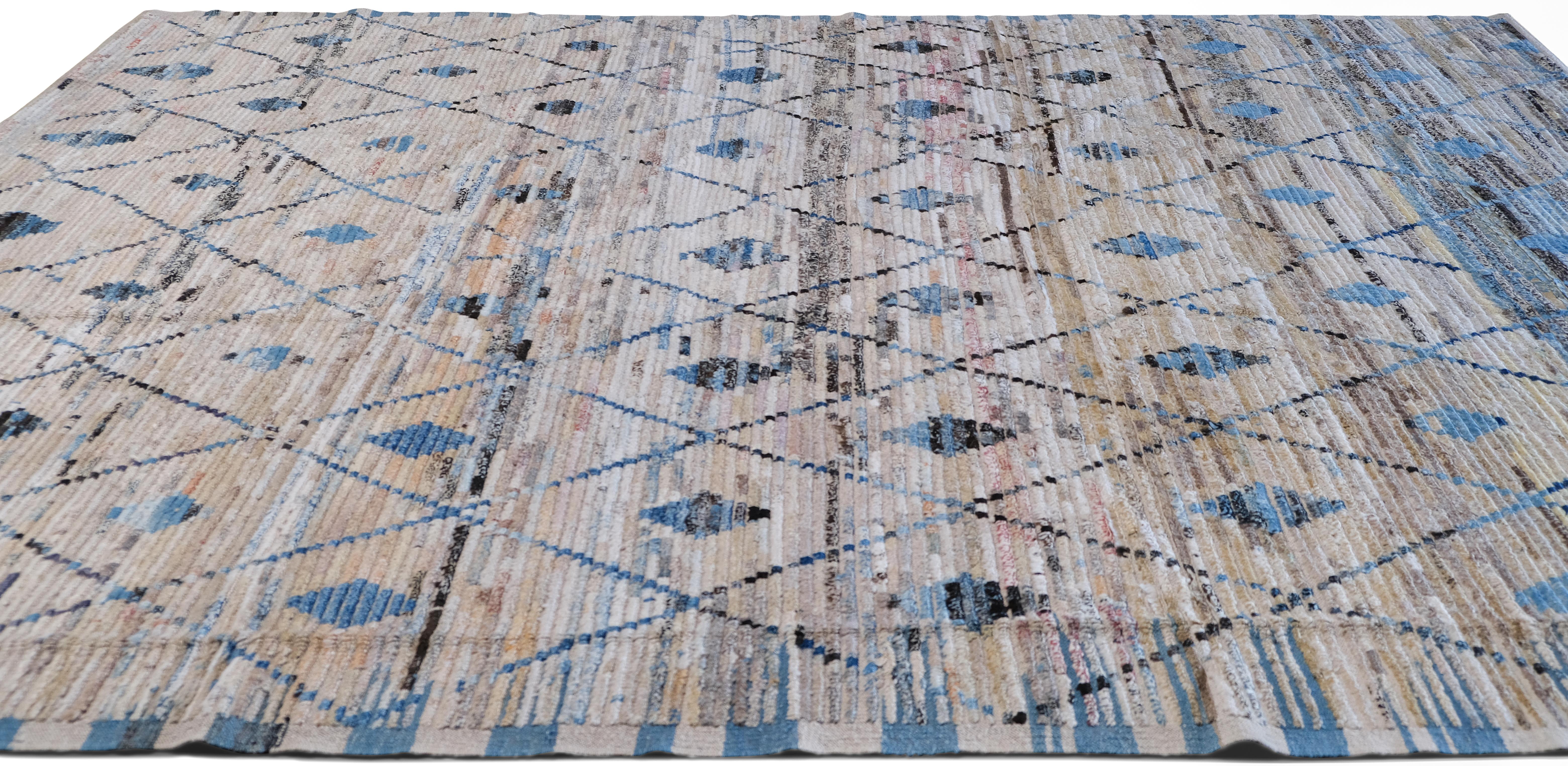 Moderne Tapis moderne en treillis géométrique bleu beige avec motifs de diamants 9'3''x12'4'' en vente