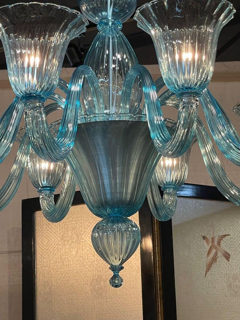 Italiano Lampadario moderno in vetro di Murano blu con 10 luci in vendita