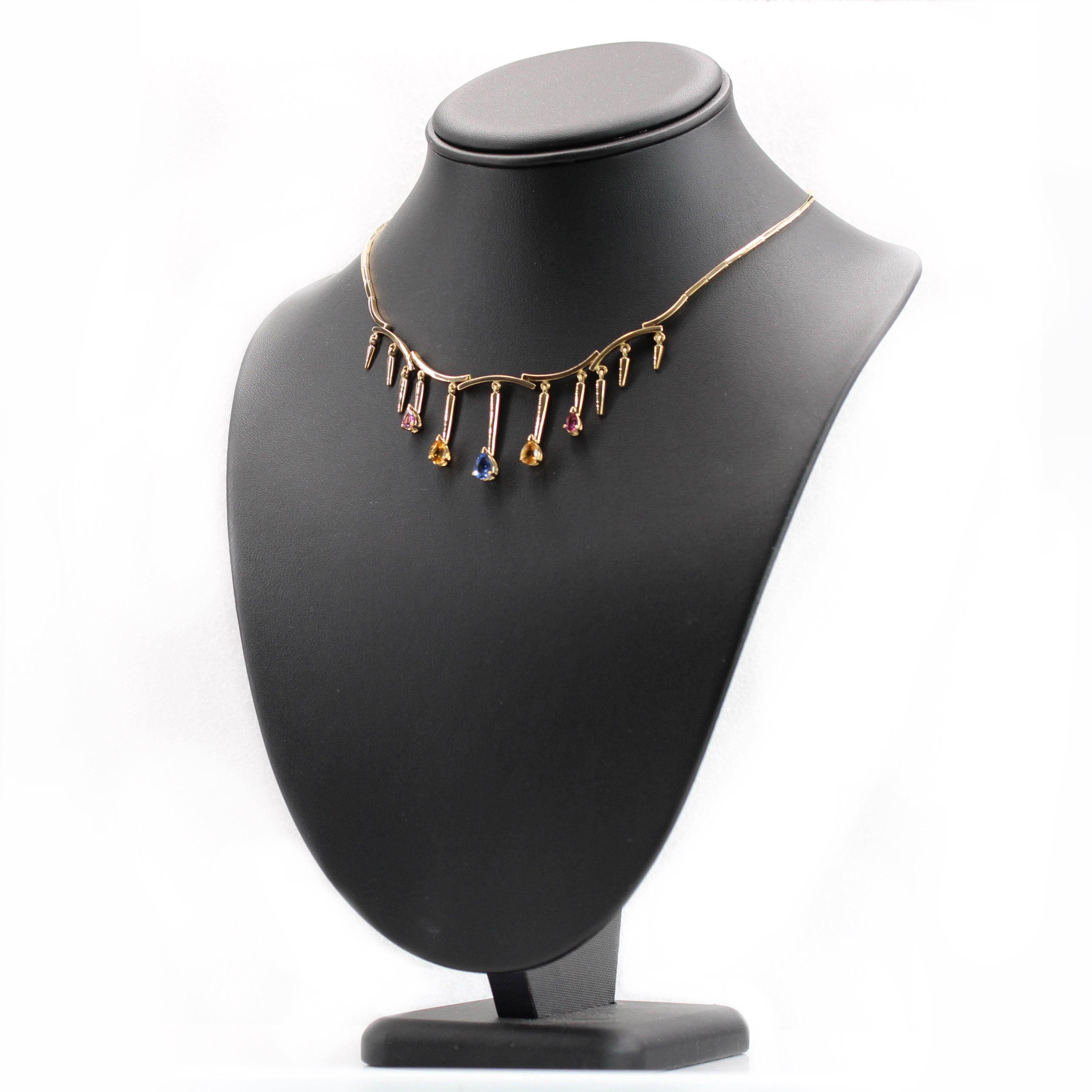 Modern Blue Rose and Yellow Sapphires 18 Karat Yellow Gold Drapery Necklace For Sale 3