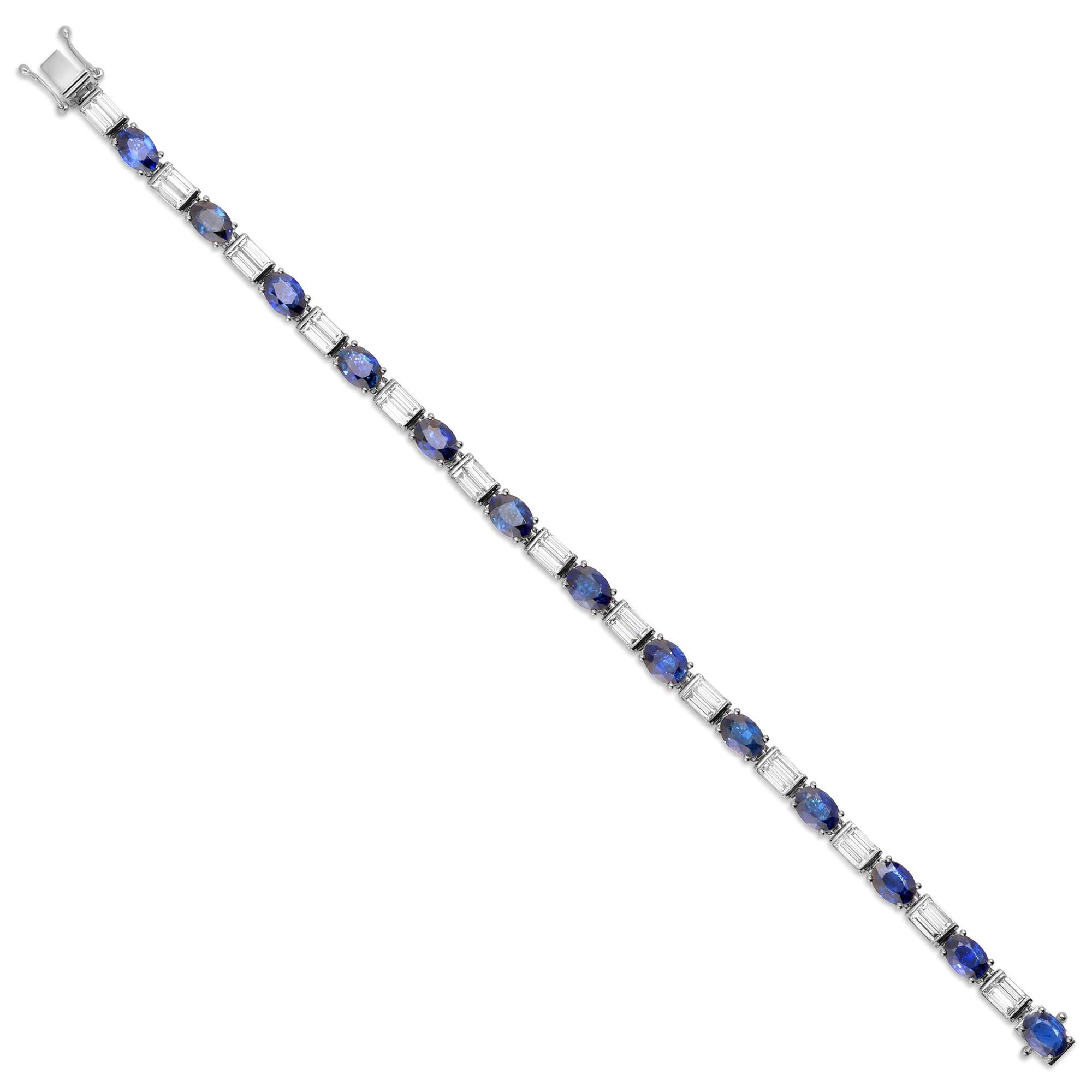 Modern Blue Sapphire and Diamond Tennis Bracelet 15.25 Carats 18K White Gold In Excellent Condition For Sale In Aliso Viejo, CA