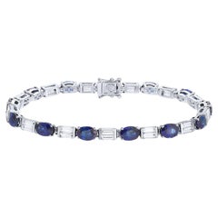Bracelet tennis moderne en or blanc 18 carats, saphir bleu et diamants 15,25 carats