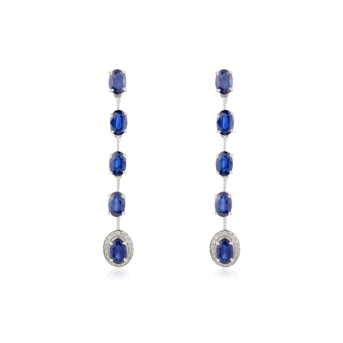 Orecchini lunghi moderni con zaffiro blu e diamante per lei in oro bianco 14 carati in vendita 1