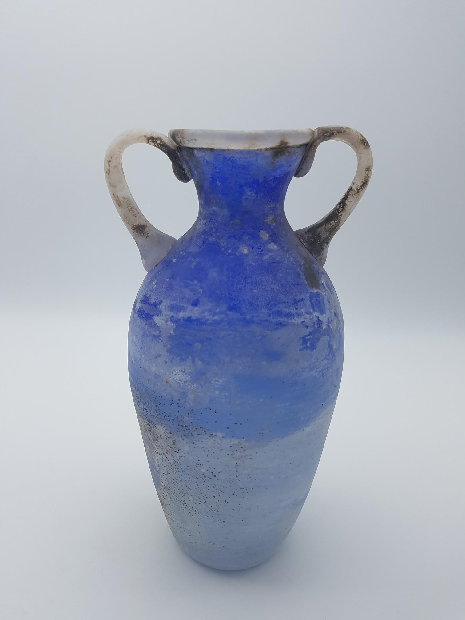 Late 20th Century Modern Blue 'Scavo' Glass Amphora or 2-Handled Vase by Cenedese, Mid-1970s For Sale
