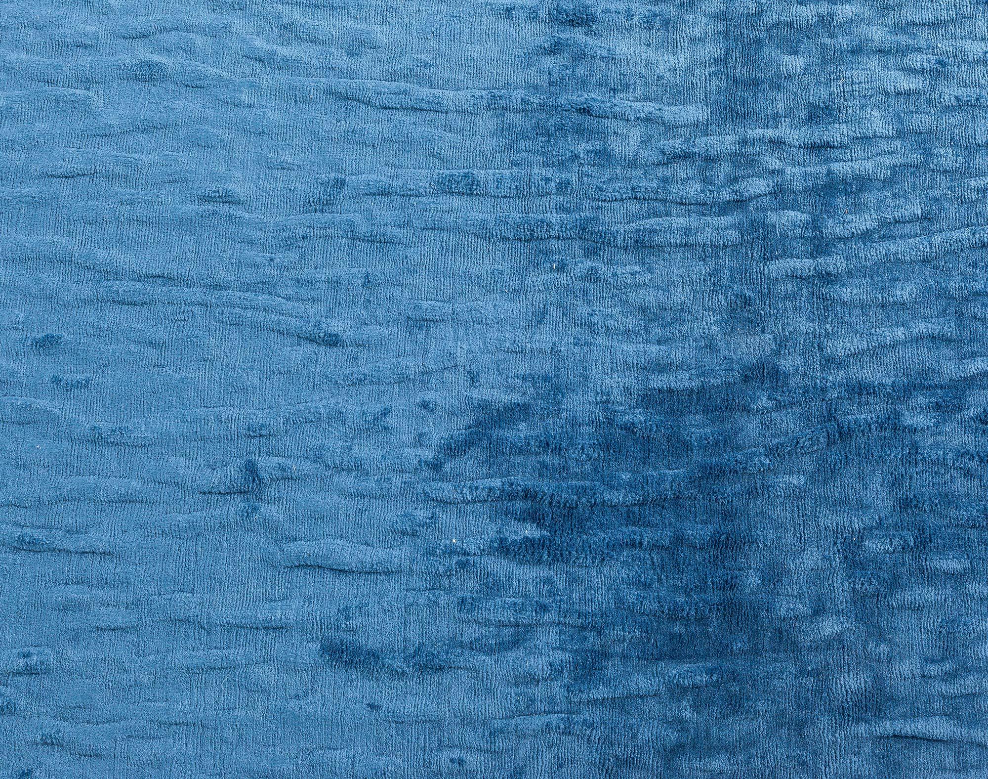 Modern Blue Silk Rug
Size: 14'0