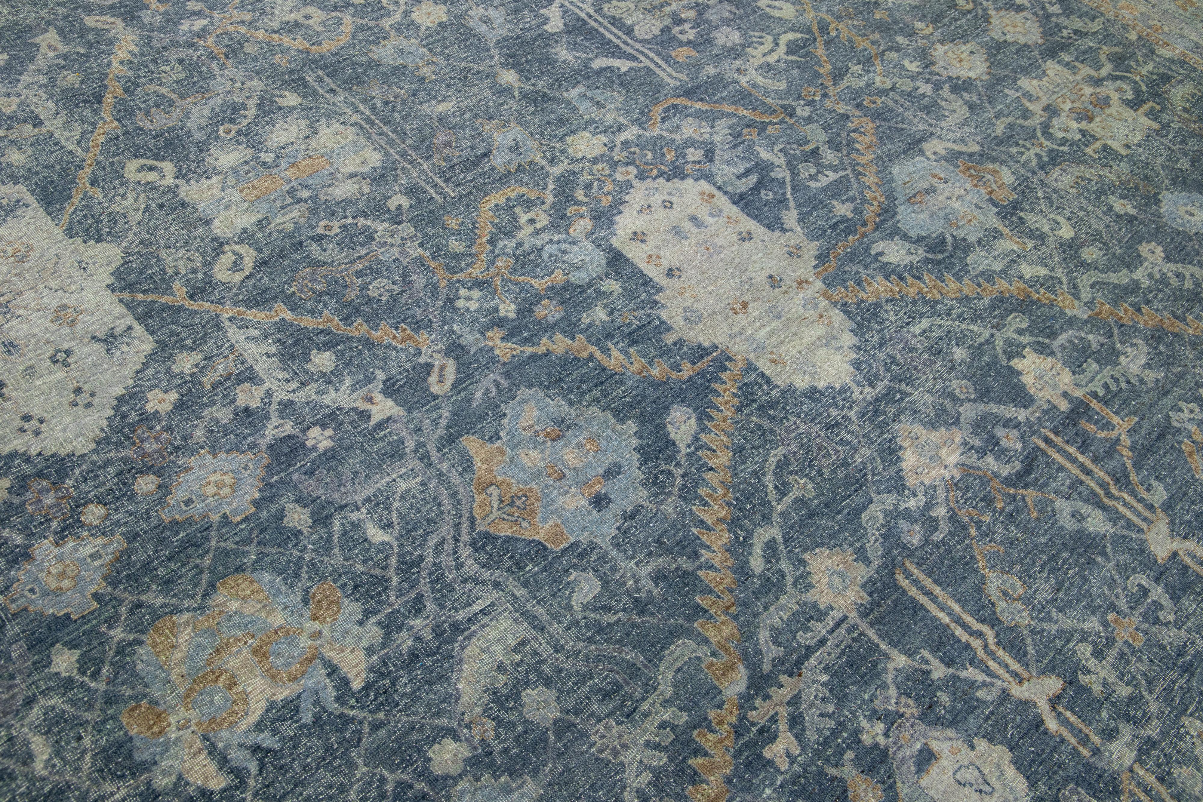 Moderner blauer Täbris-Teppich aus indischer Wolle von Apadana, handgefertigt mit Allover-Muster im Angebot 1