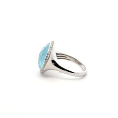 Anello moderno in oro bianco 18 carati con topazio blu per lei