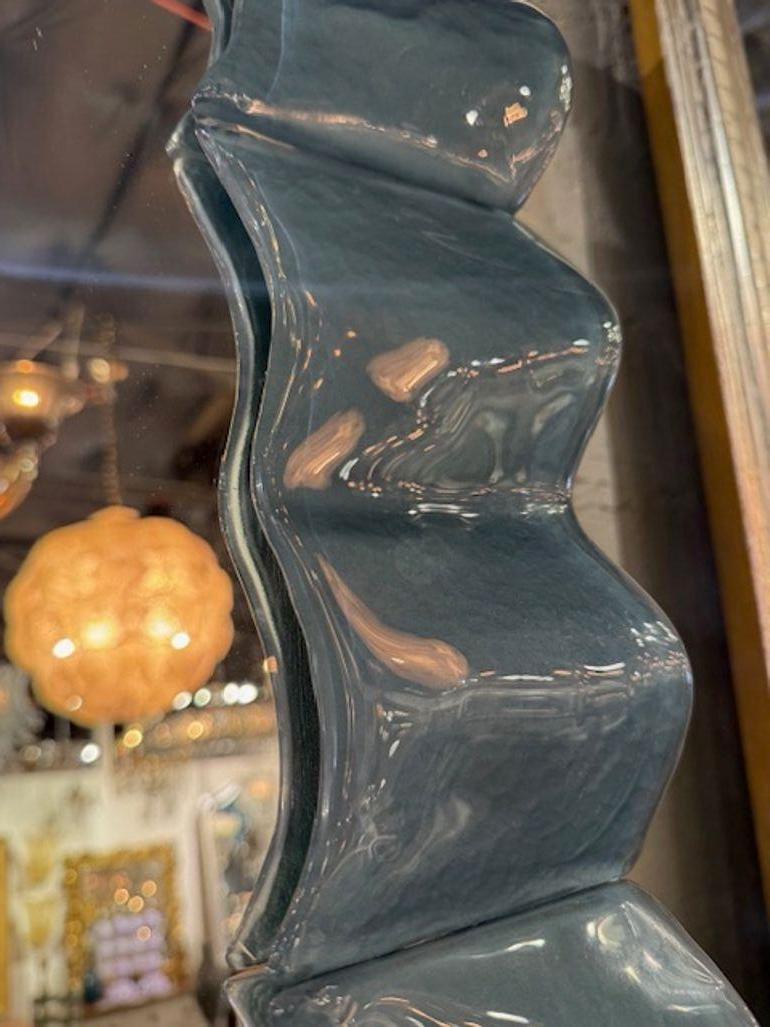 Espejo moderno de cristal de Murano con ondas azules Siglo XXI y contemporáneo en venta