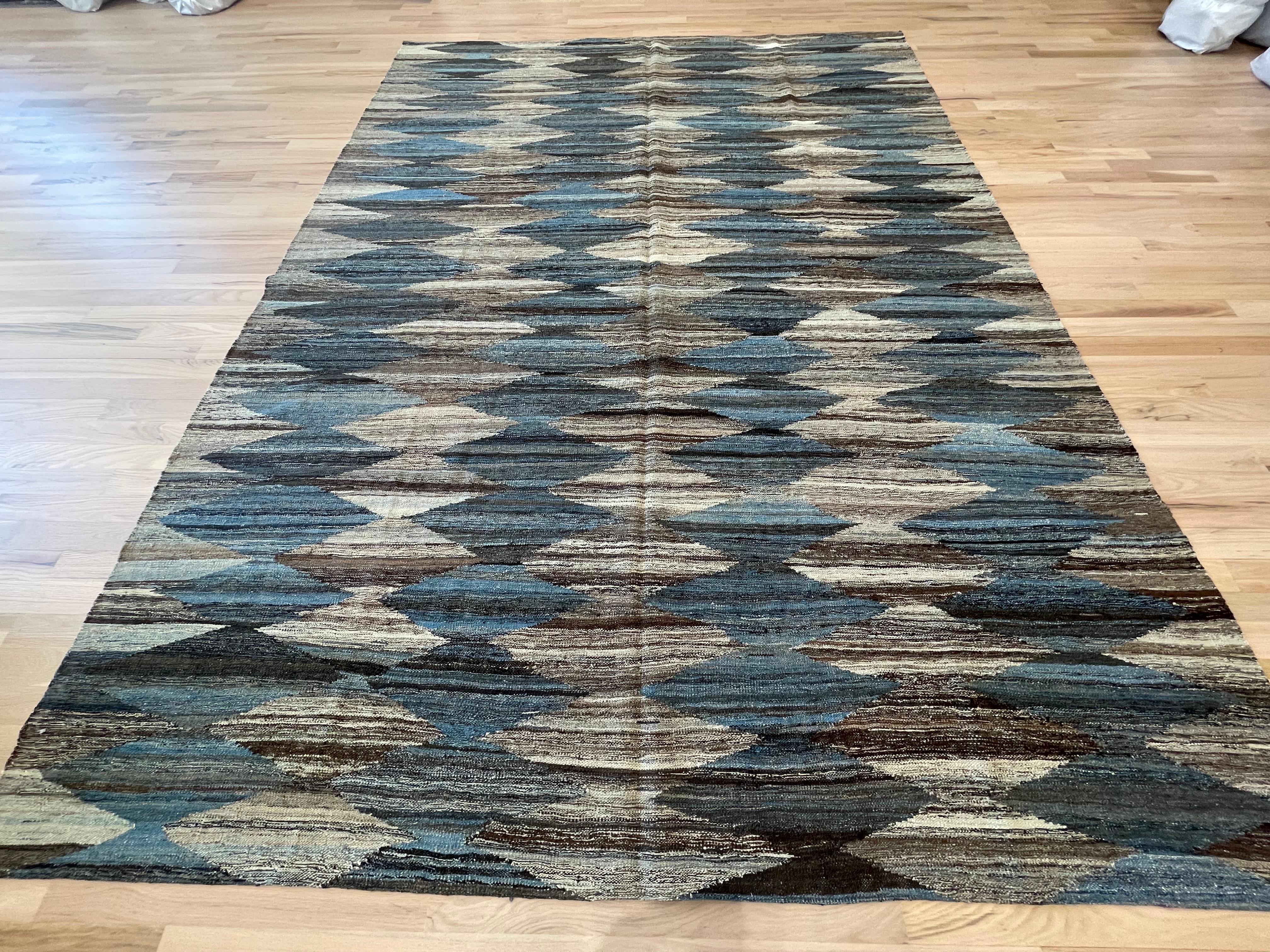 Hand-Knotted Modern Blues Turkish Kilim Rug Reversible  For Sale