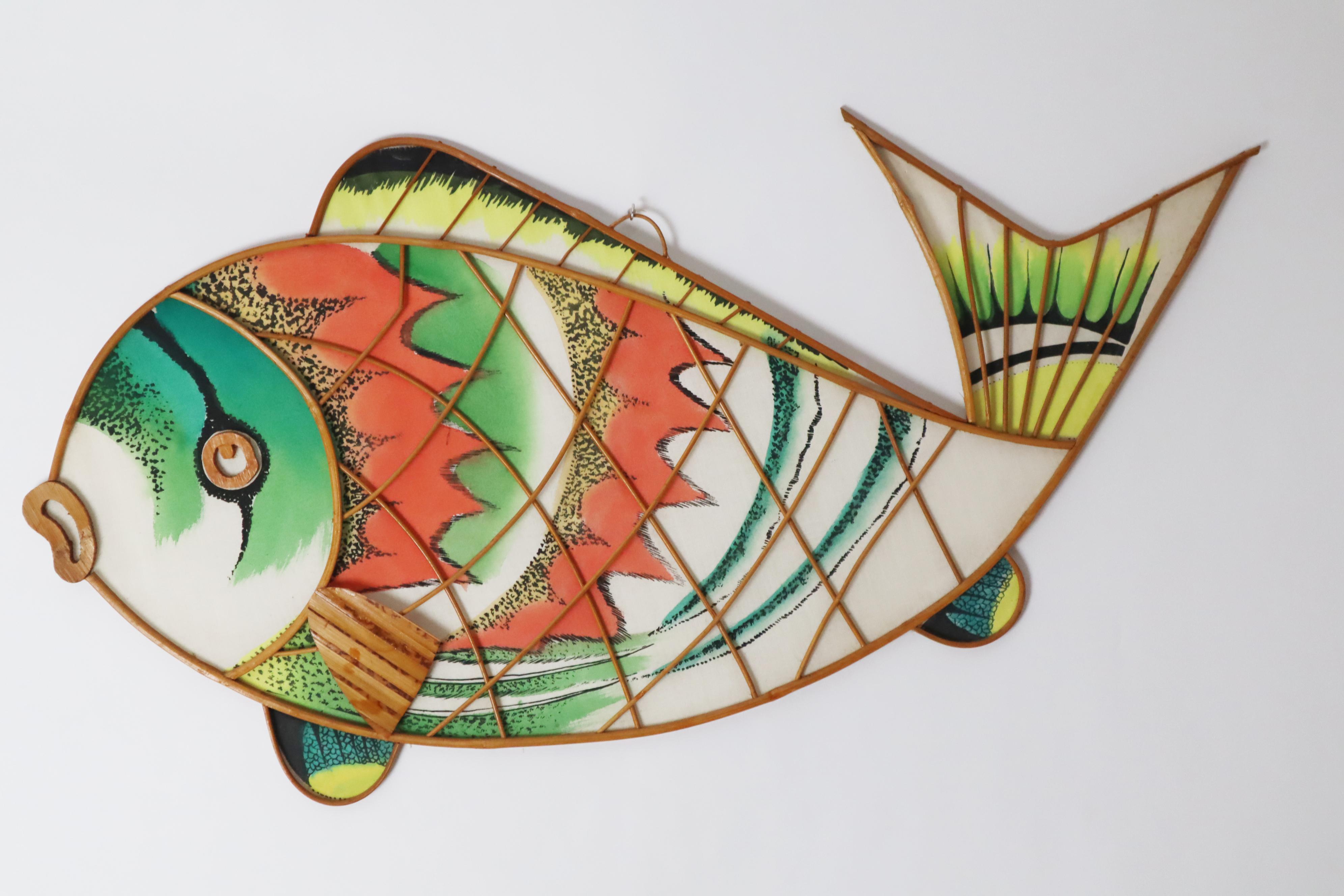 Fatto a mano Decorazione da parete Modern-Decor Grande pesce in bambù degli anni '70 in vendita