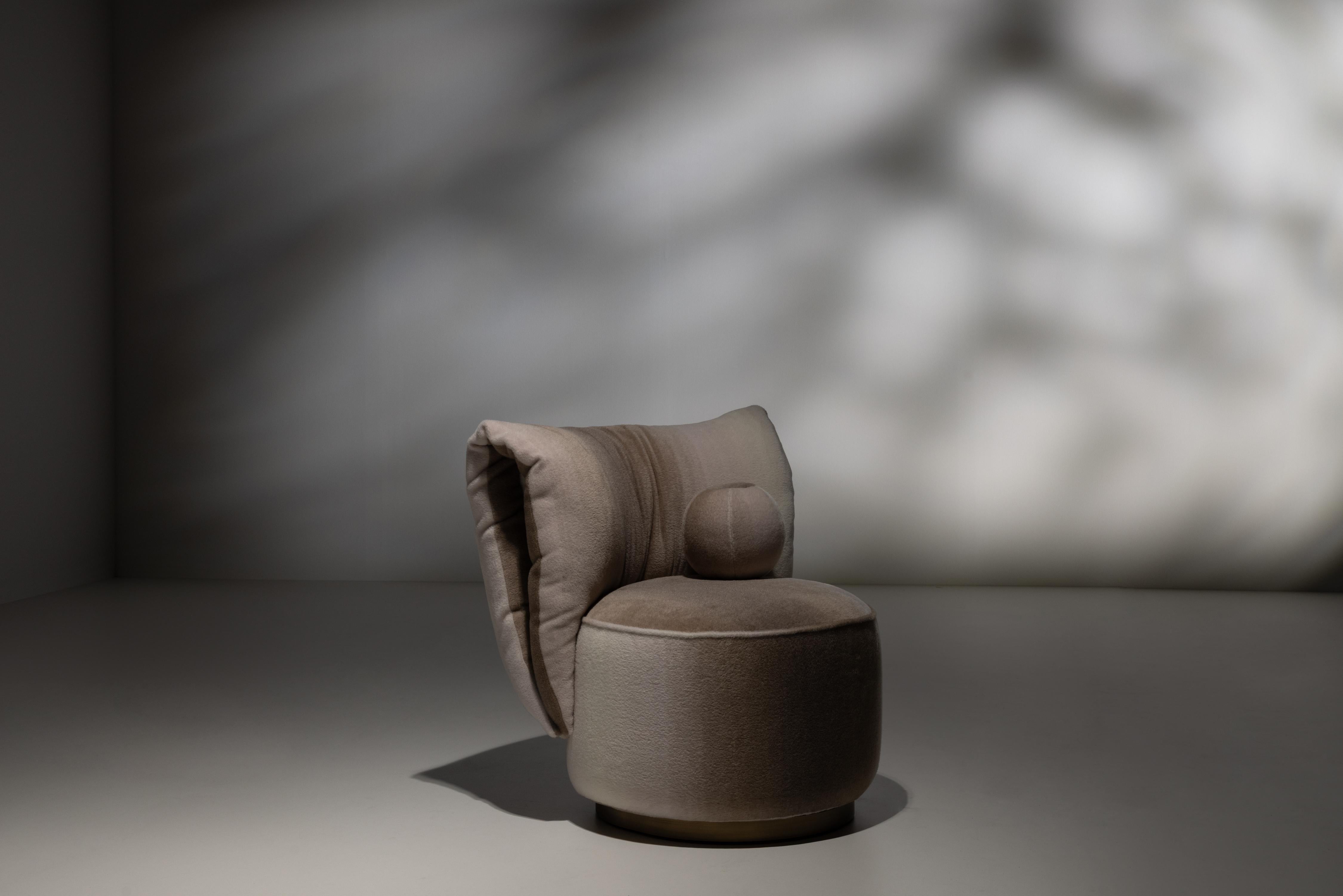 Fauteuil moderne Bolota, chaise d'appoint, alpaga, fabriqué à la main par Greenapple en vente 10