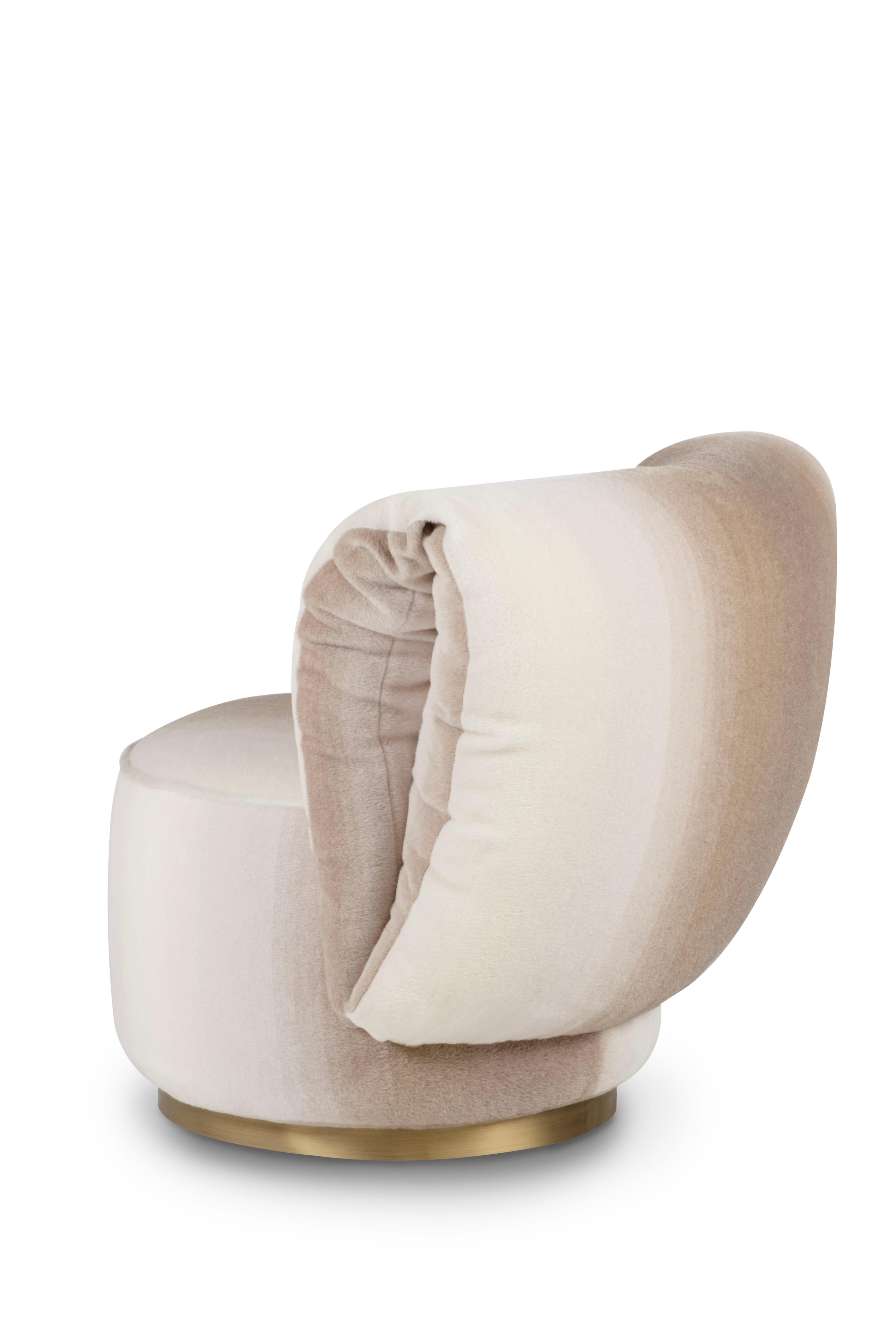 Fauteuil moderne Bolota, chaise d'appoint, alpaga, fabriqué à la main par Greenapple en vente 1
