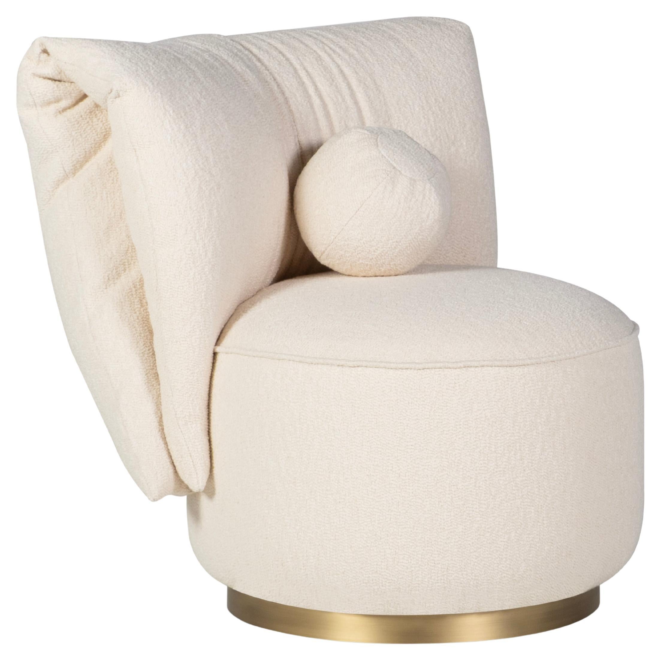 Chaise d
appoint moderne Bolota, Dedar Boucle, laiton, fait main Greenapple