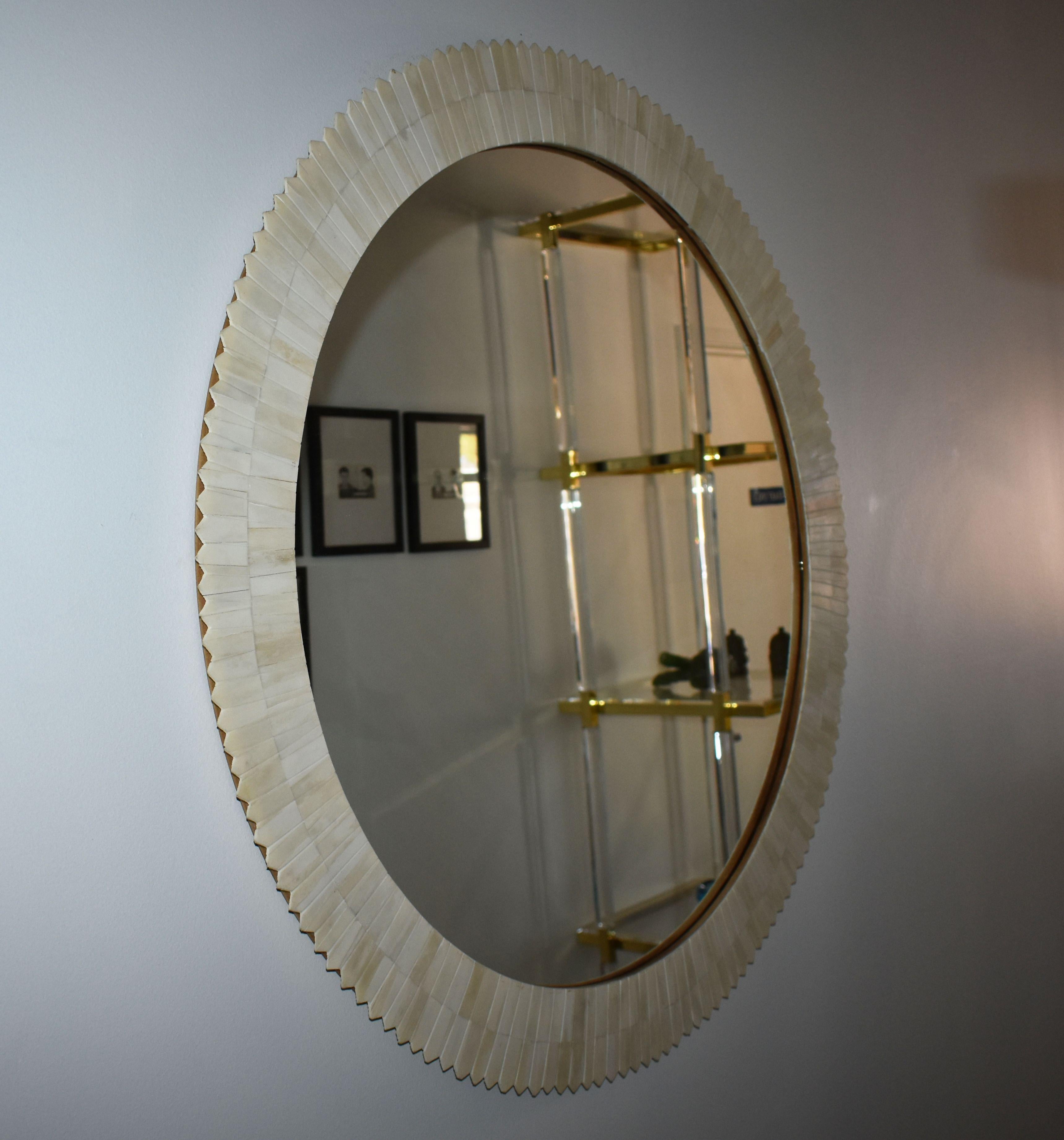 Modern round mirror inlay with bone.