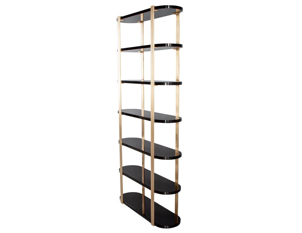 Modern Bookcase Cabinet in Brass and Black Lacquer For Sale 9