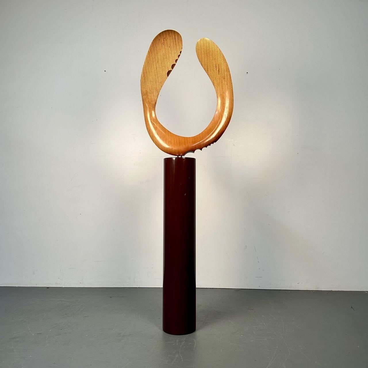 David Hymes, Contemporary, Boomerang Sculpture, Plywood, Steel Pedestal, 2010s In Good Condition For Sale In Manhasset, NY