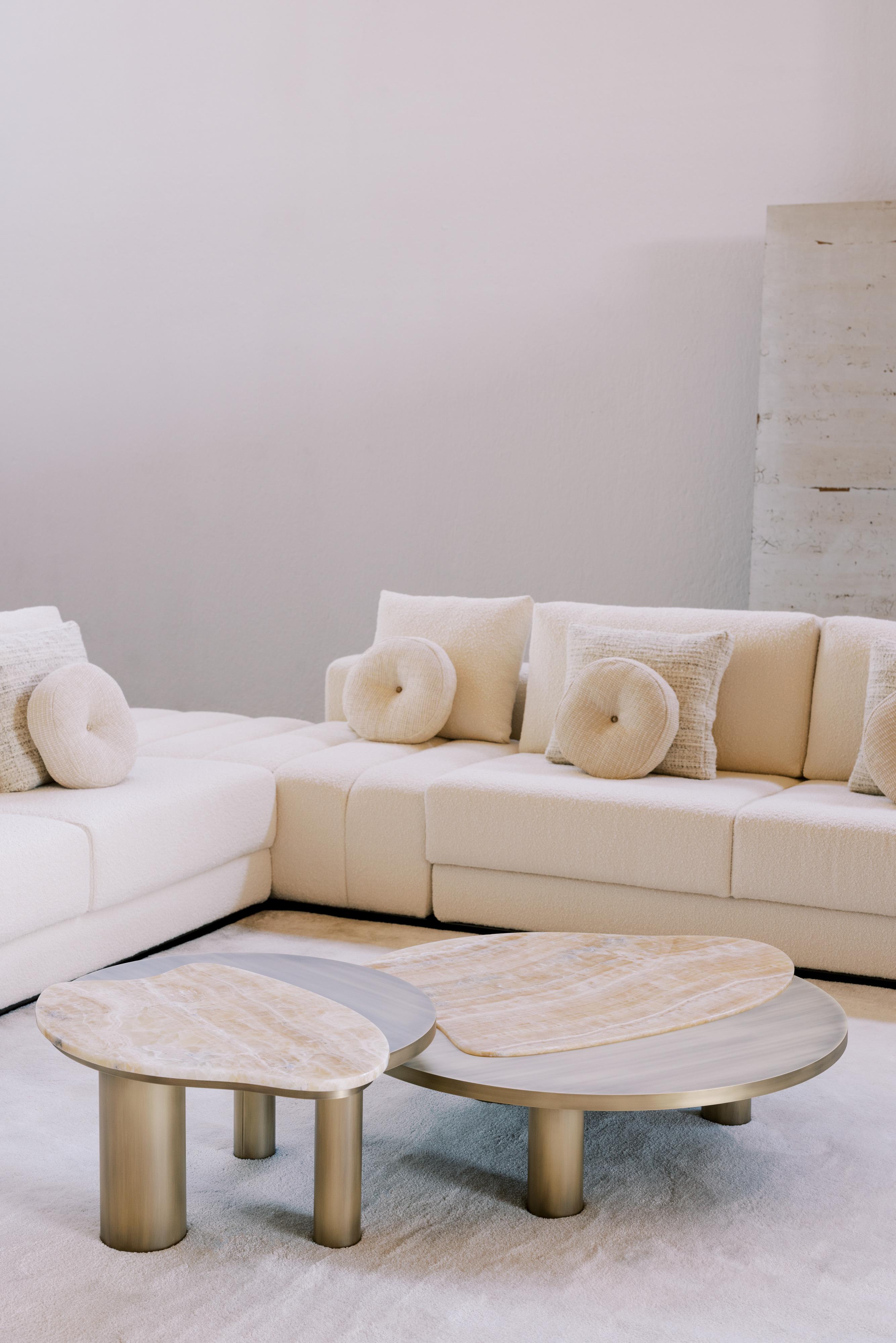 Tables basses gigognes modernes Bordeira, Nilo Onyx, faites à la main au Portugal Greenapple en vente 5