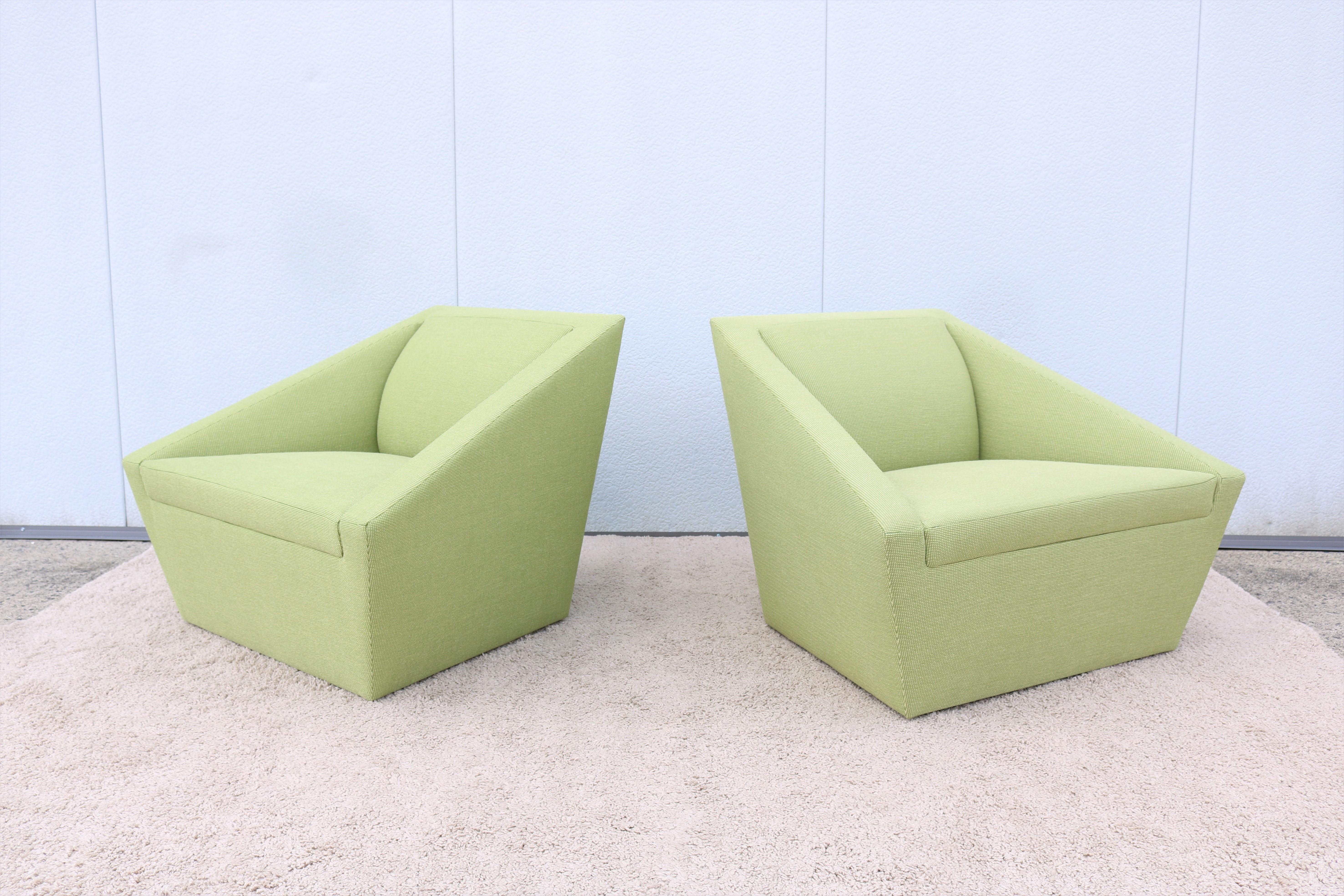 American Modern Brad Ascalon for Bernhardt Design Pillar Green Lounge Chairs, a Pair For Sale