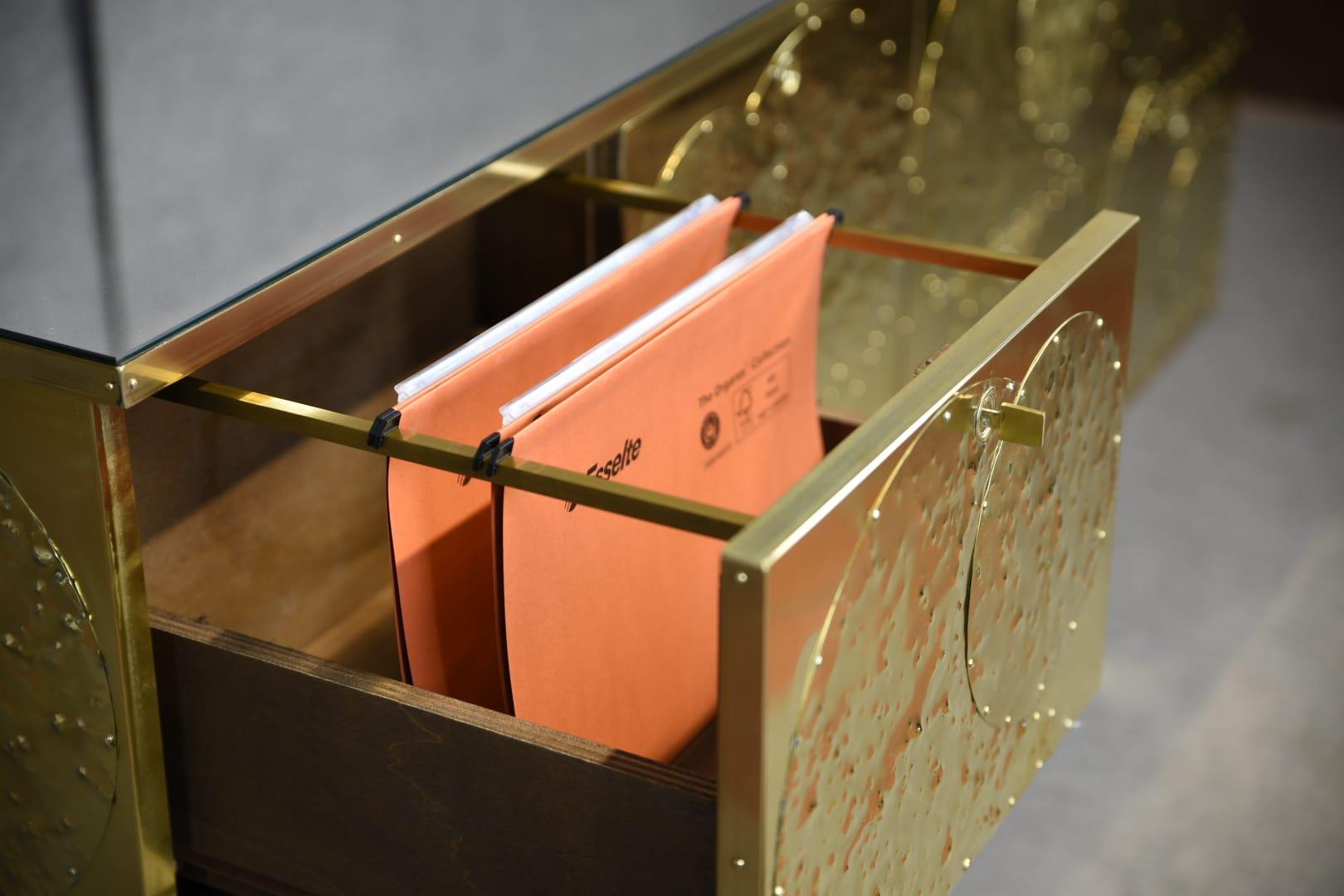 Modern Brass and Birch Sideboard with 8 Drawers Handmade in Italy Available For Sale 5