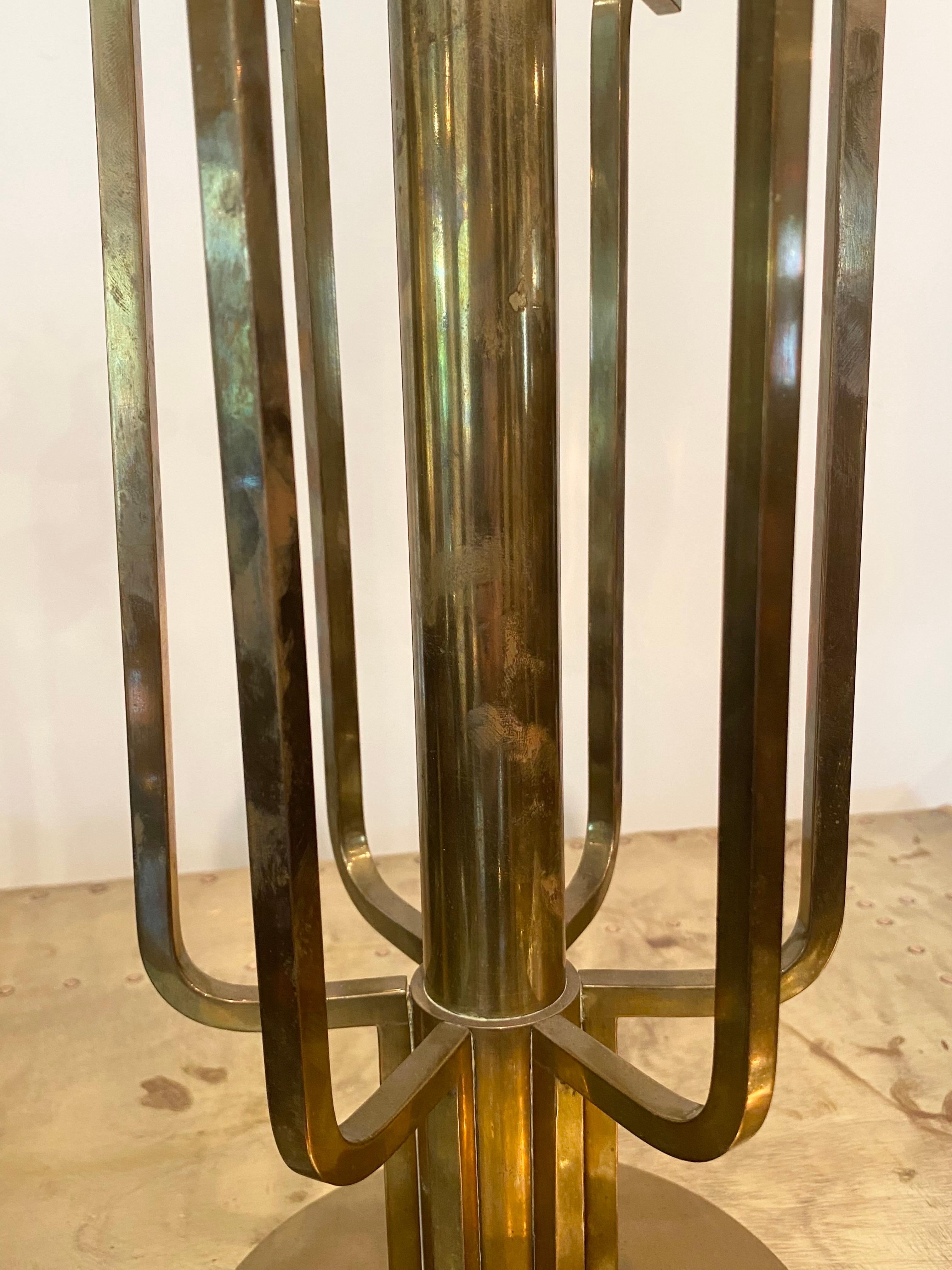 Ottone Candelabro moderno in ottone in vendita