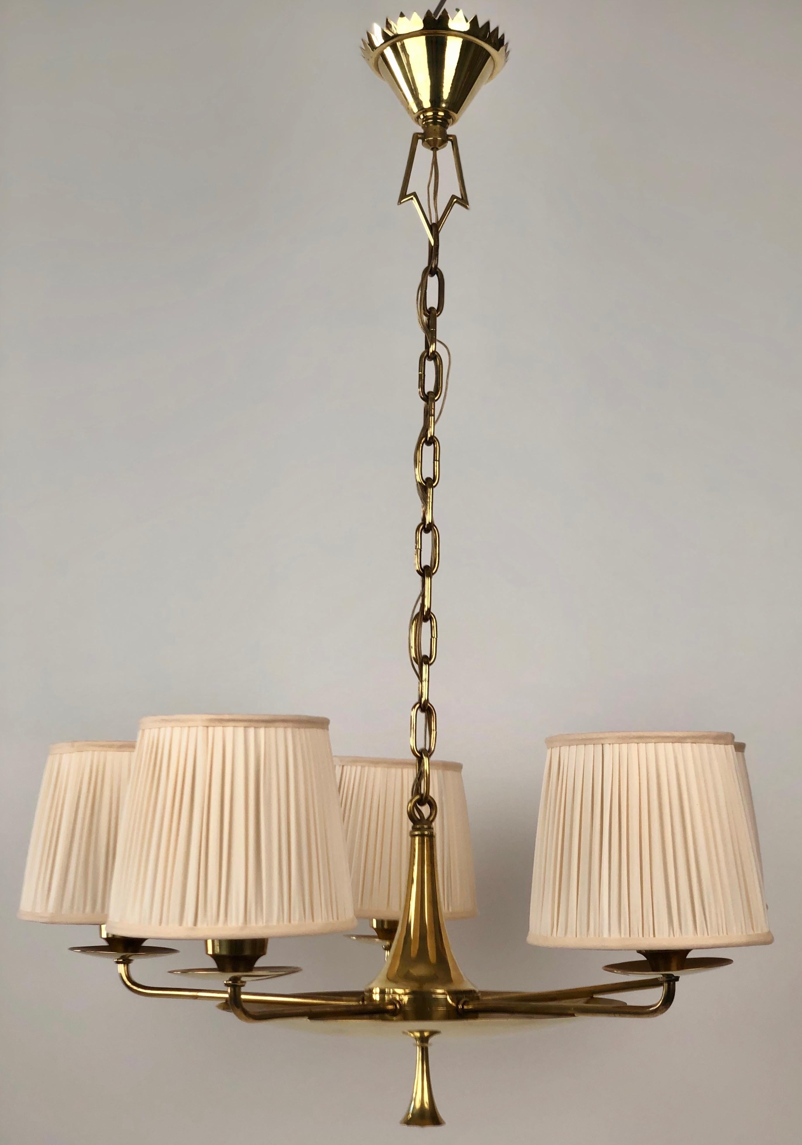 Modern Brass Chandelier from the 1920's, with Silk Shades, Austria, 1920's For Sale