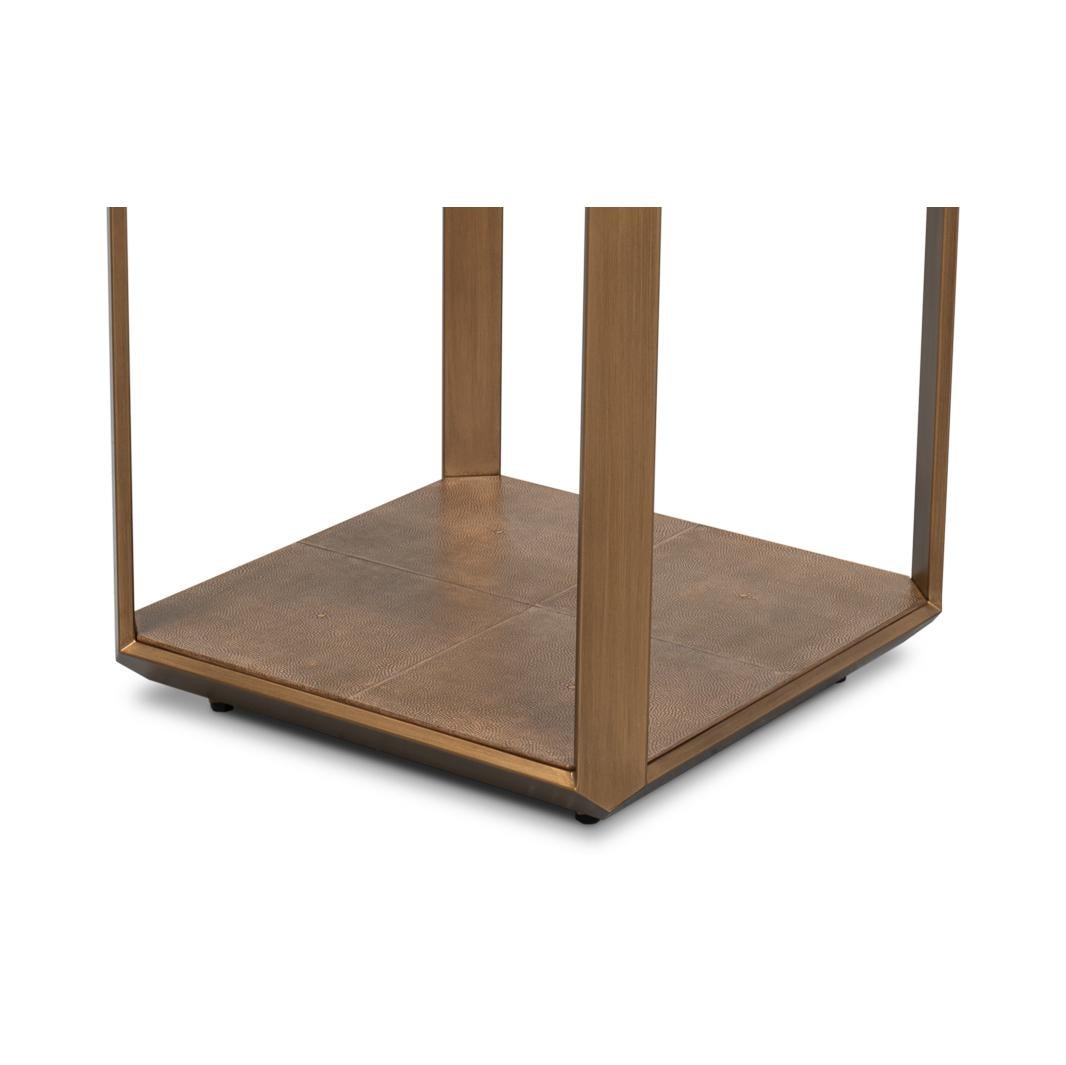 Table d'appoint moderne en laiton en vente 1