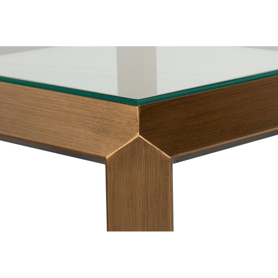 Table d'appoint moderne en laiton en vente 2