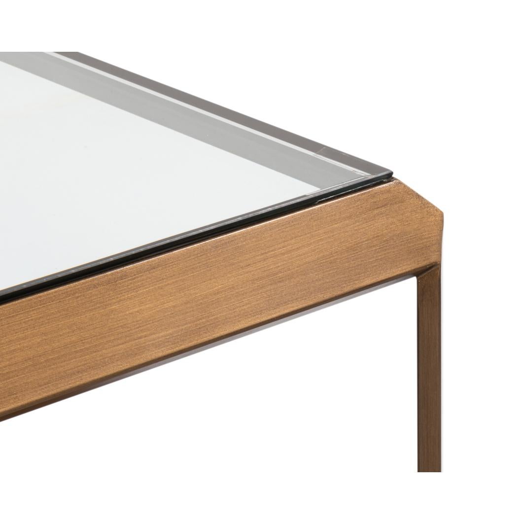 XXIe siècle et contemporain Table basse moderne en laiton en vente