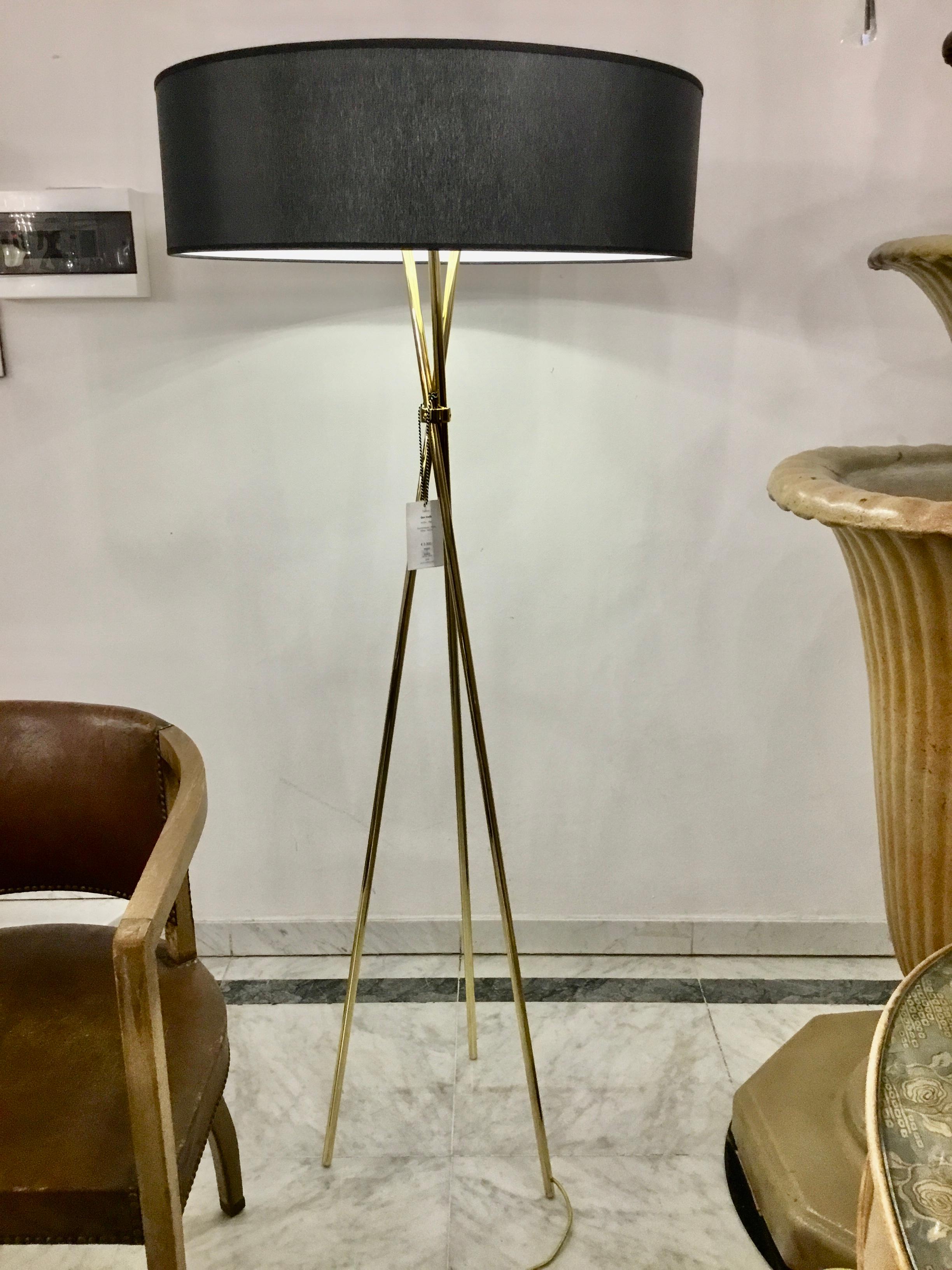 Brass Modern brass Floor-Lamp with a Big Carton-Shade, 