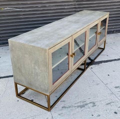 Armoire de rangement moderne en laiton & en galuchat