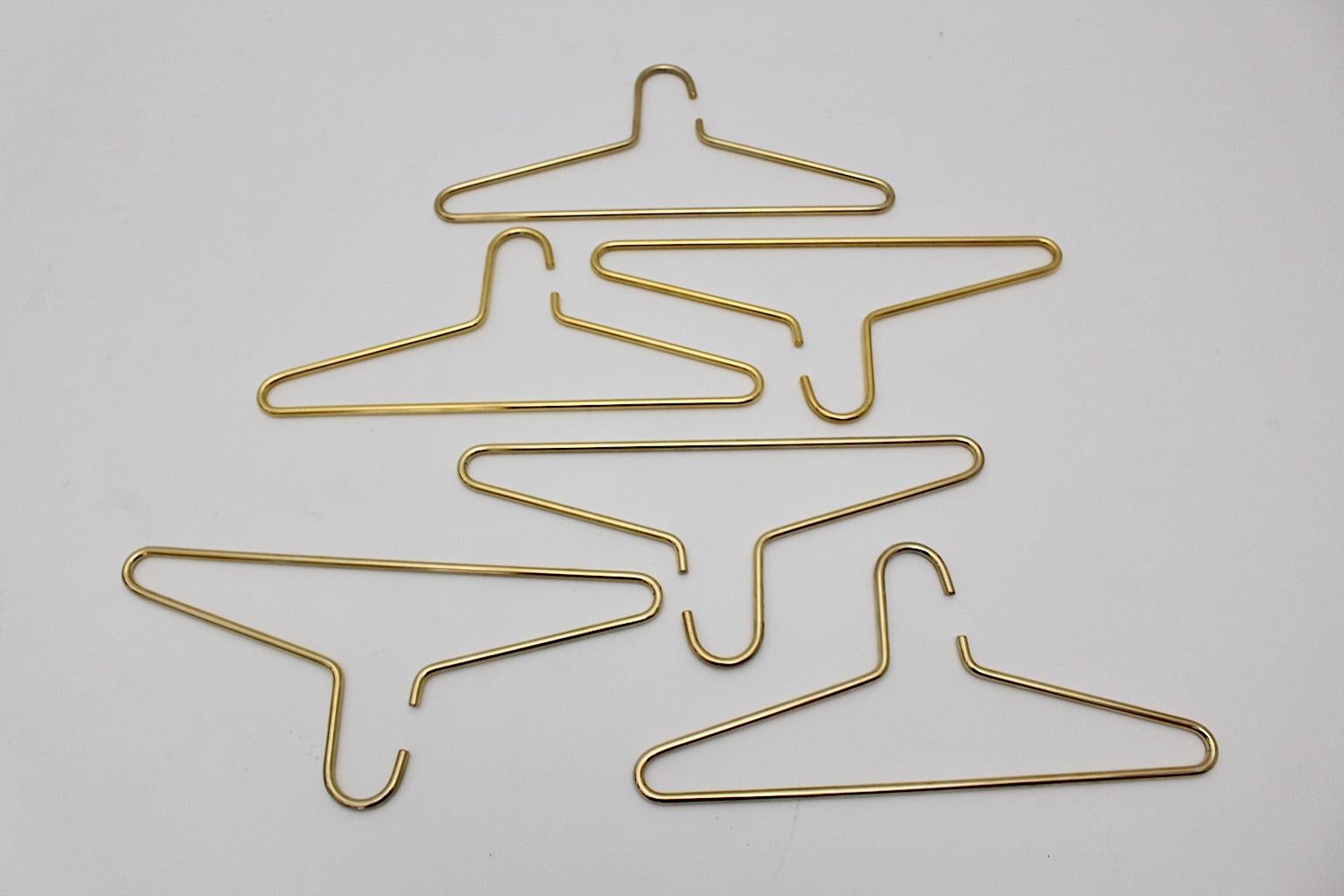 Modern Brass Vintage Set of Six Cloth Hangers Austria, 1970s In Good Condition For Sale In Vienna, AT