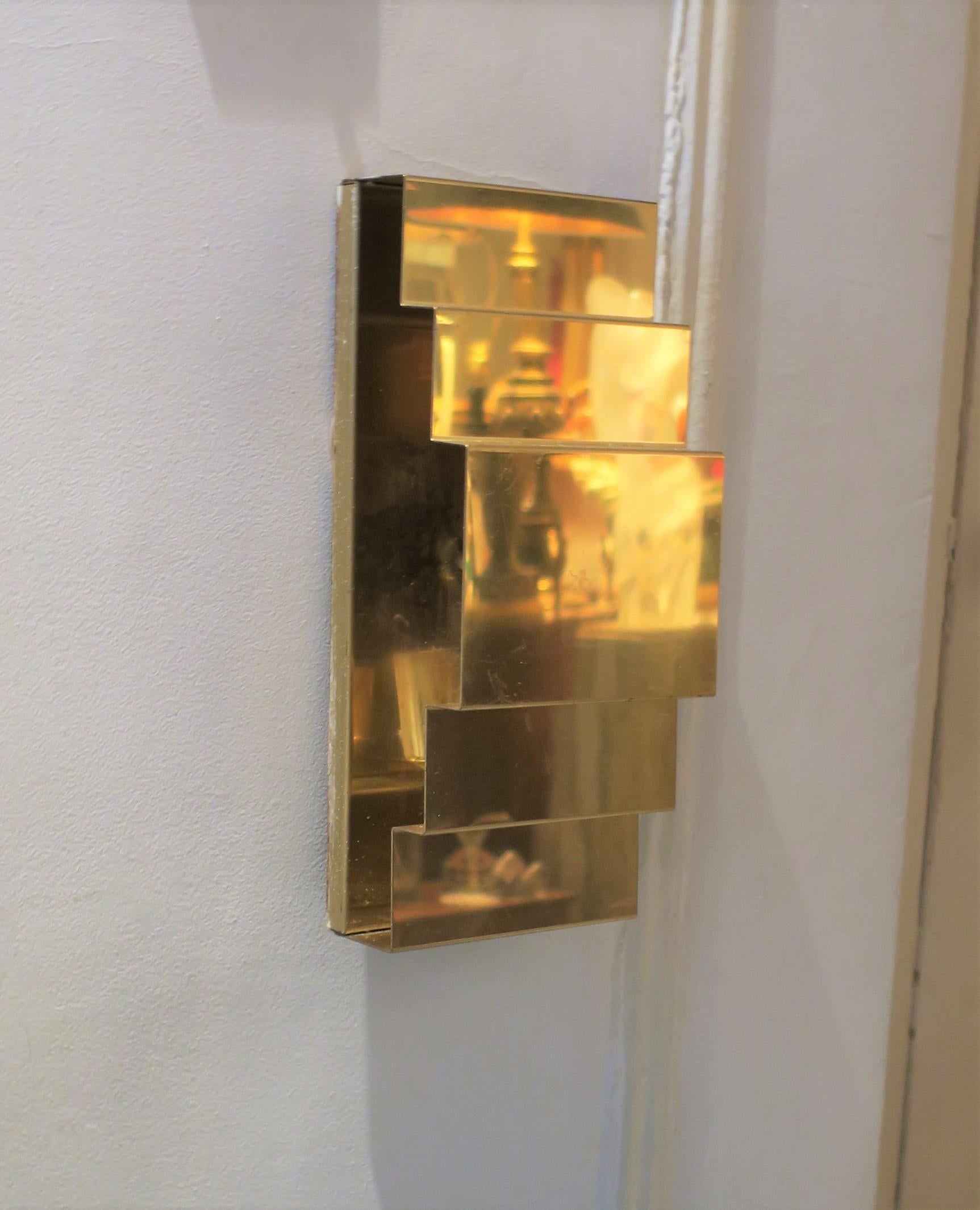 70s Modern Art Deco Brass Wall Sconces Paul Evans Style, circa 1970s In Good Condition For Sale In New York, NY