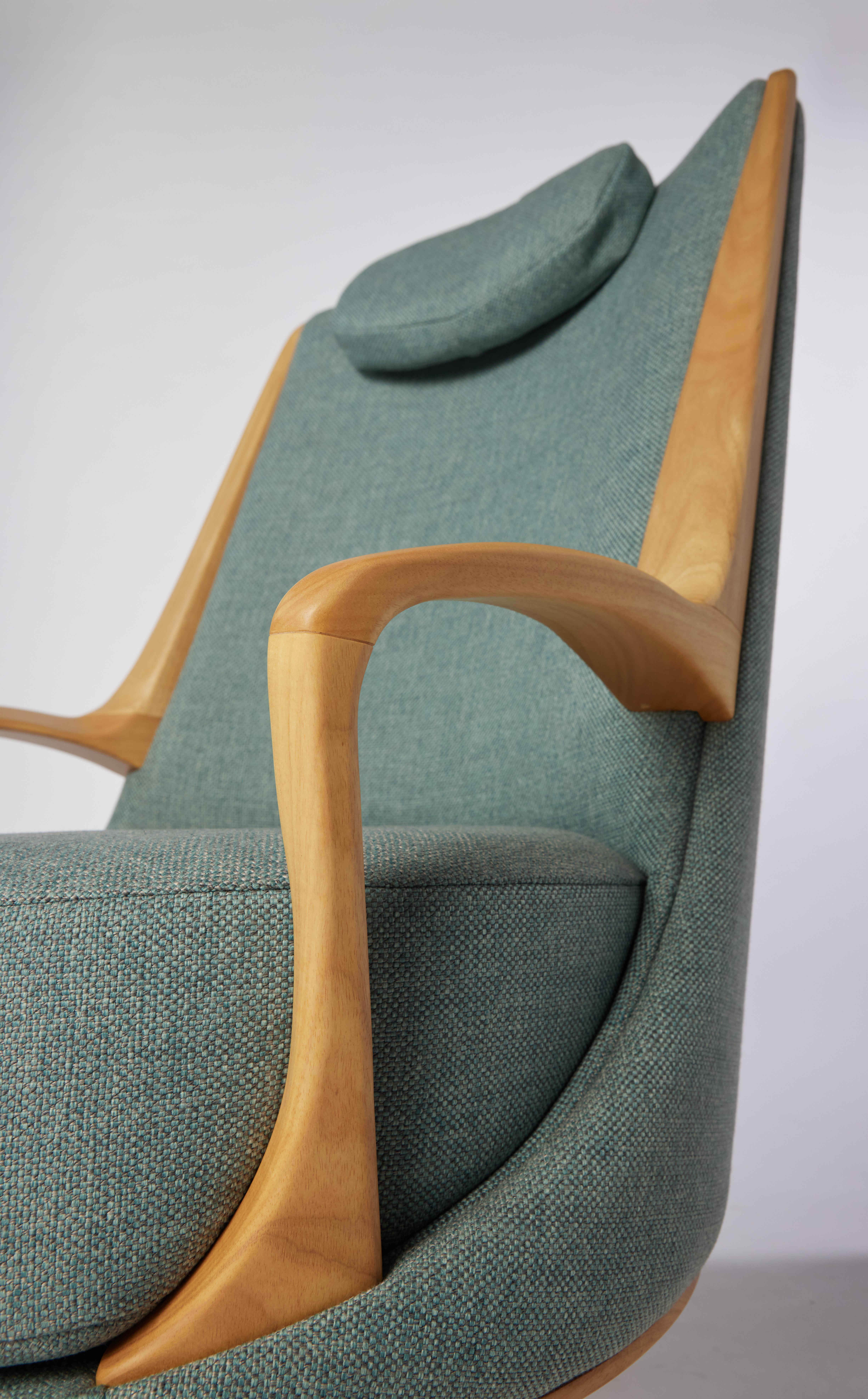 Fauteuil brésilien moderne en bois massif, textiles ou cuir en vente 3