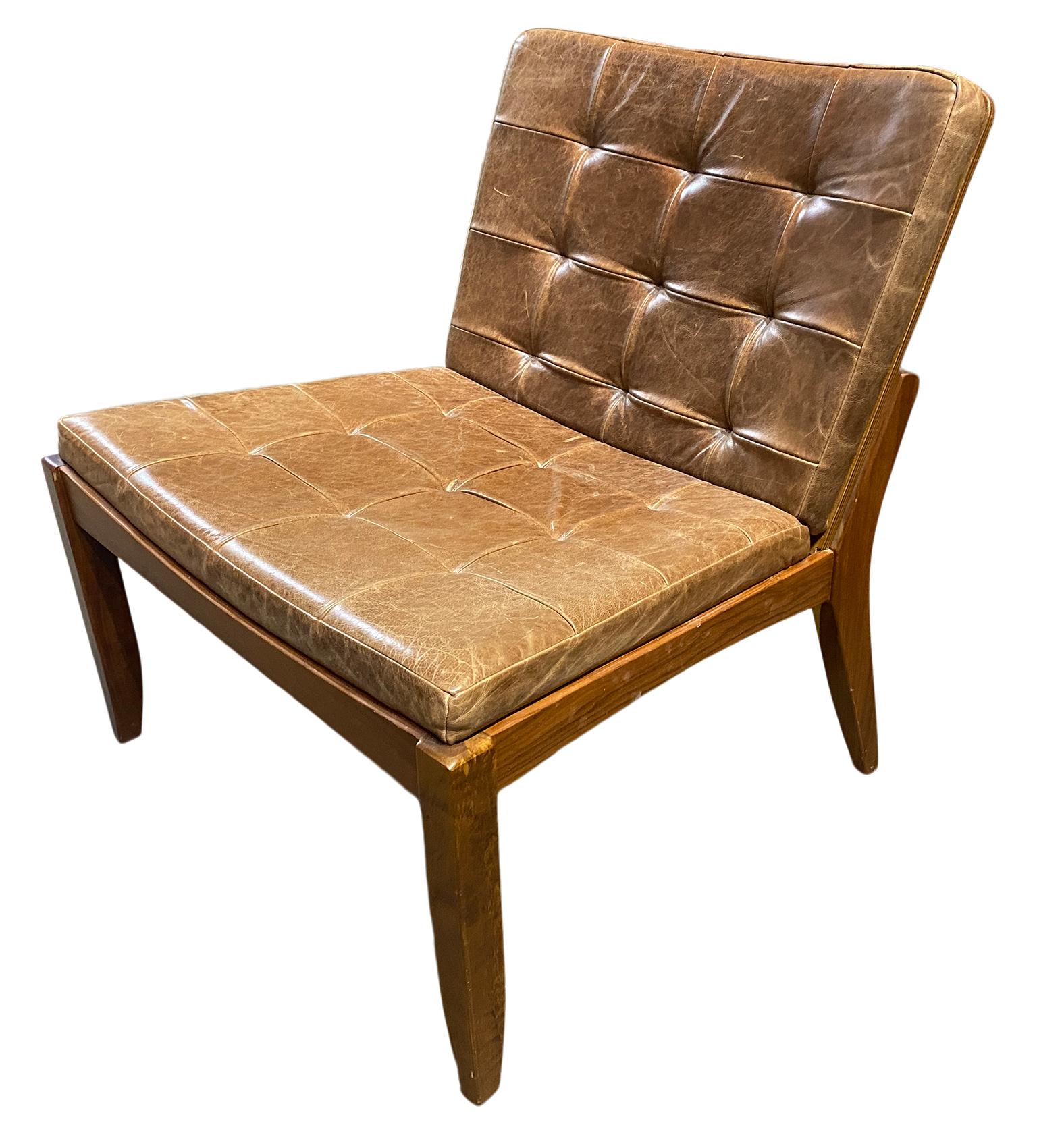 Modern Brazilian Brown Leather Low Lounge Chair by Fernando Jaeger In Distressed Condition In BROOKLYN, NY
