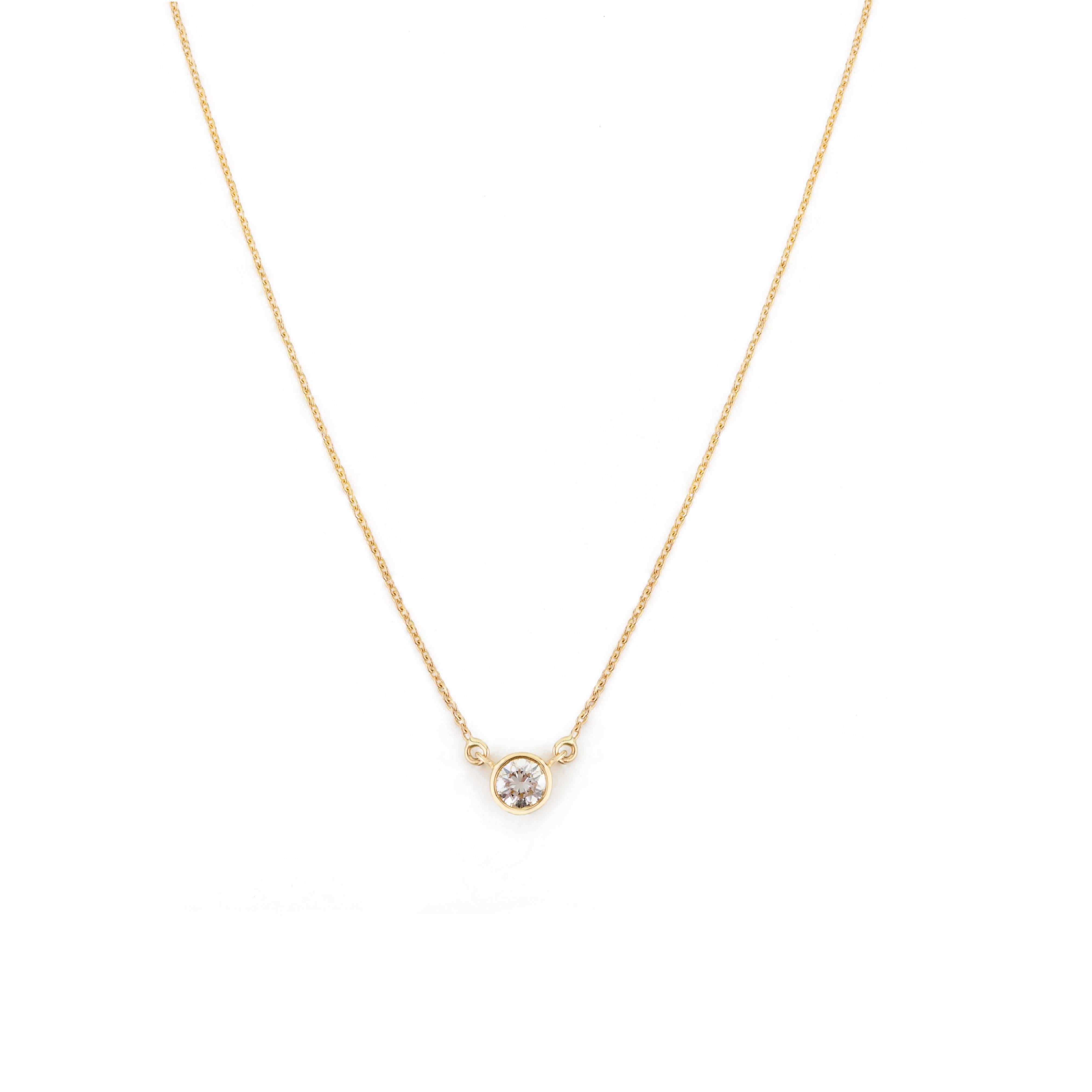 G Vs Round Diamond Everyday Solitaire Pendant Necklace Gift in 18k Yellow Gold For Sale 1
