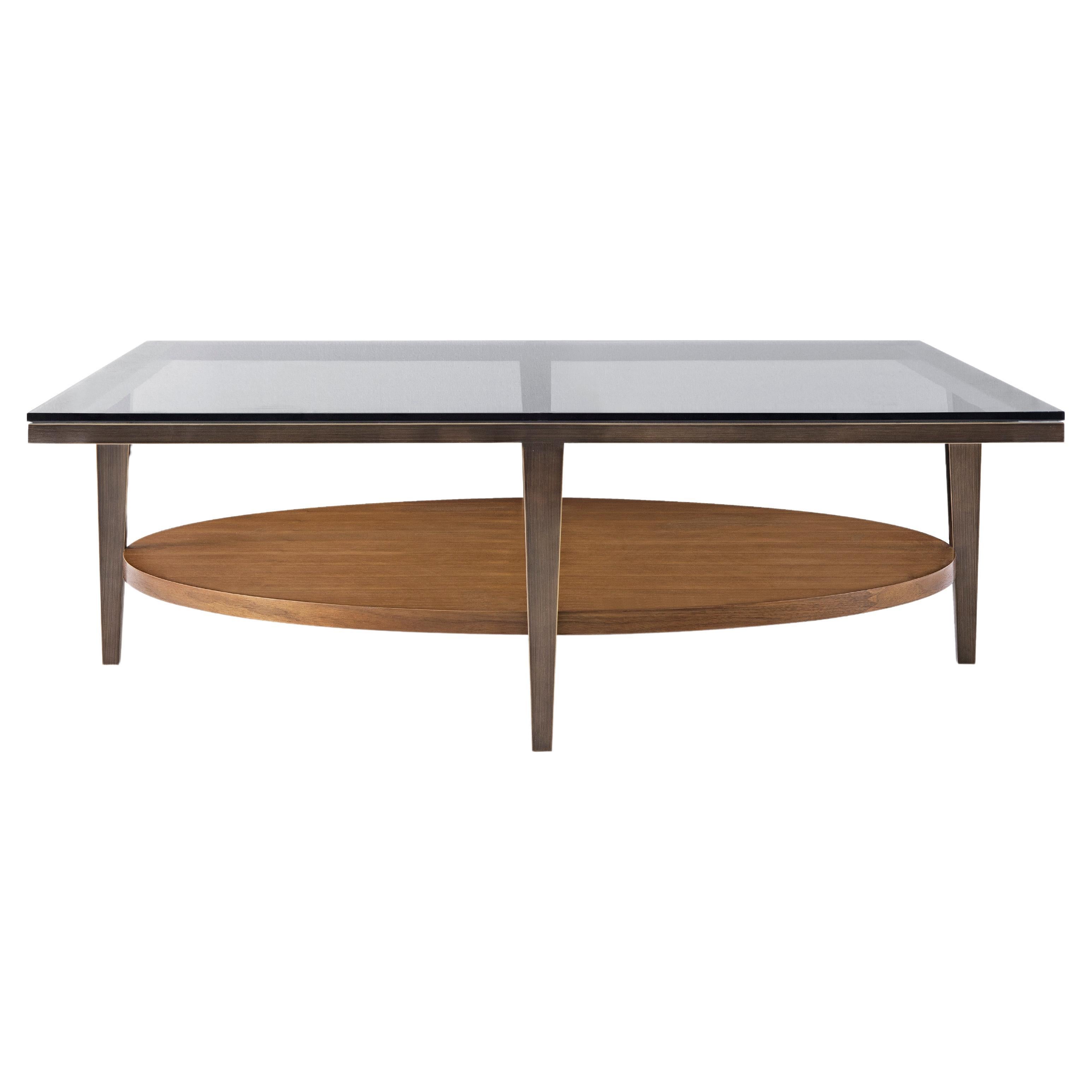 Moderner Cocktailtisch aus Bronze mit Regal aus Nussbaumholz und Glasplatte.  Jetzt auf Lager. im Angebot