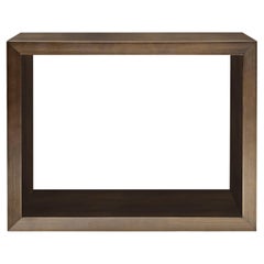 Moderner Bronze-Beistelltisch mit Regal, entworfen von Greg Sheres.  Jetzt auf Lager.