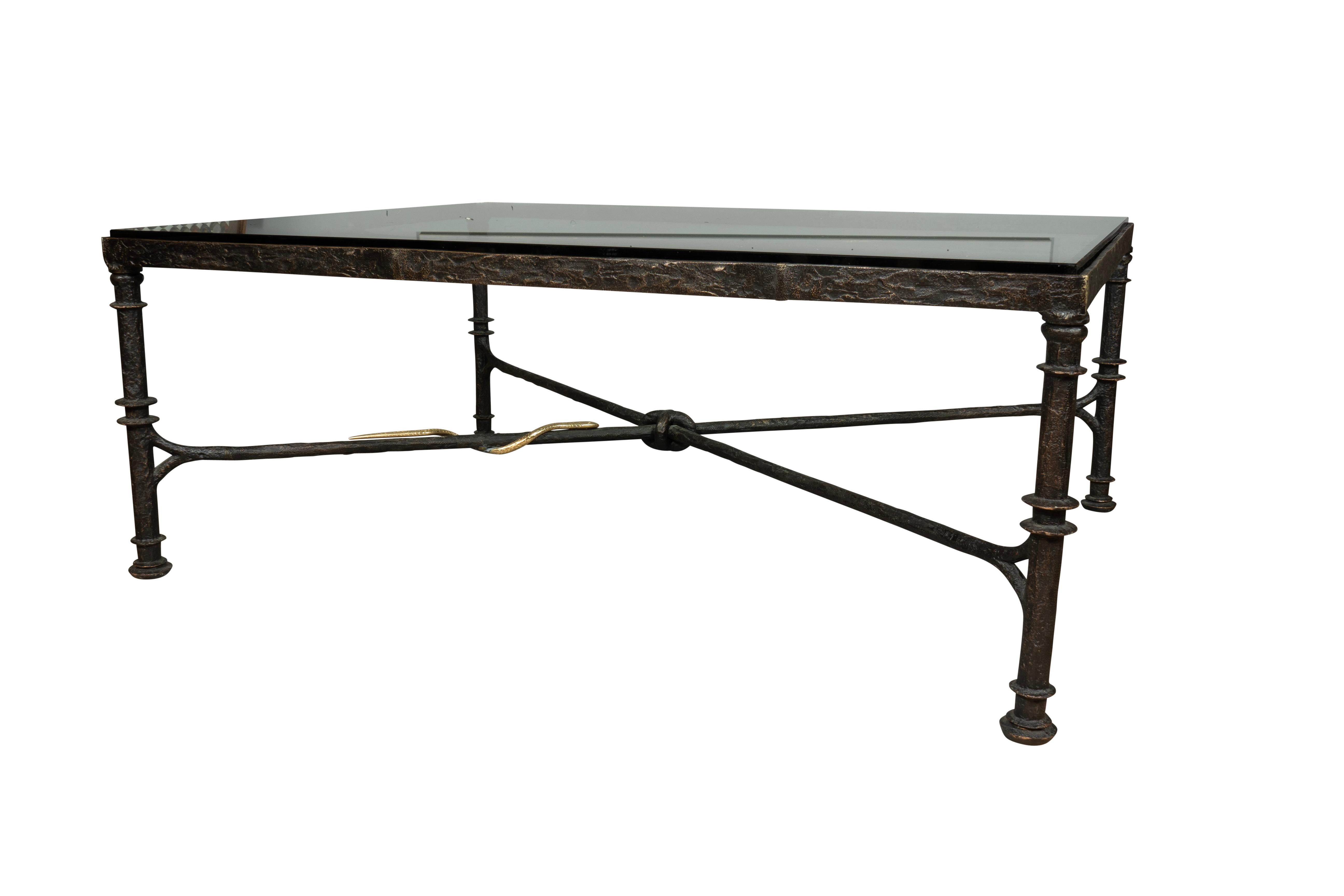 Tavolino moderno in bronzo 