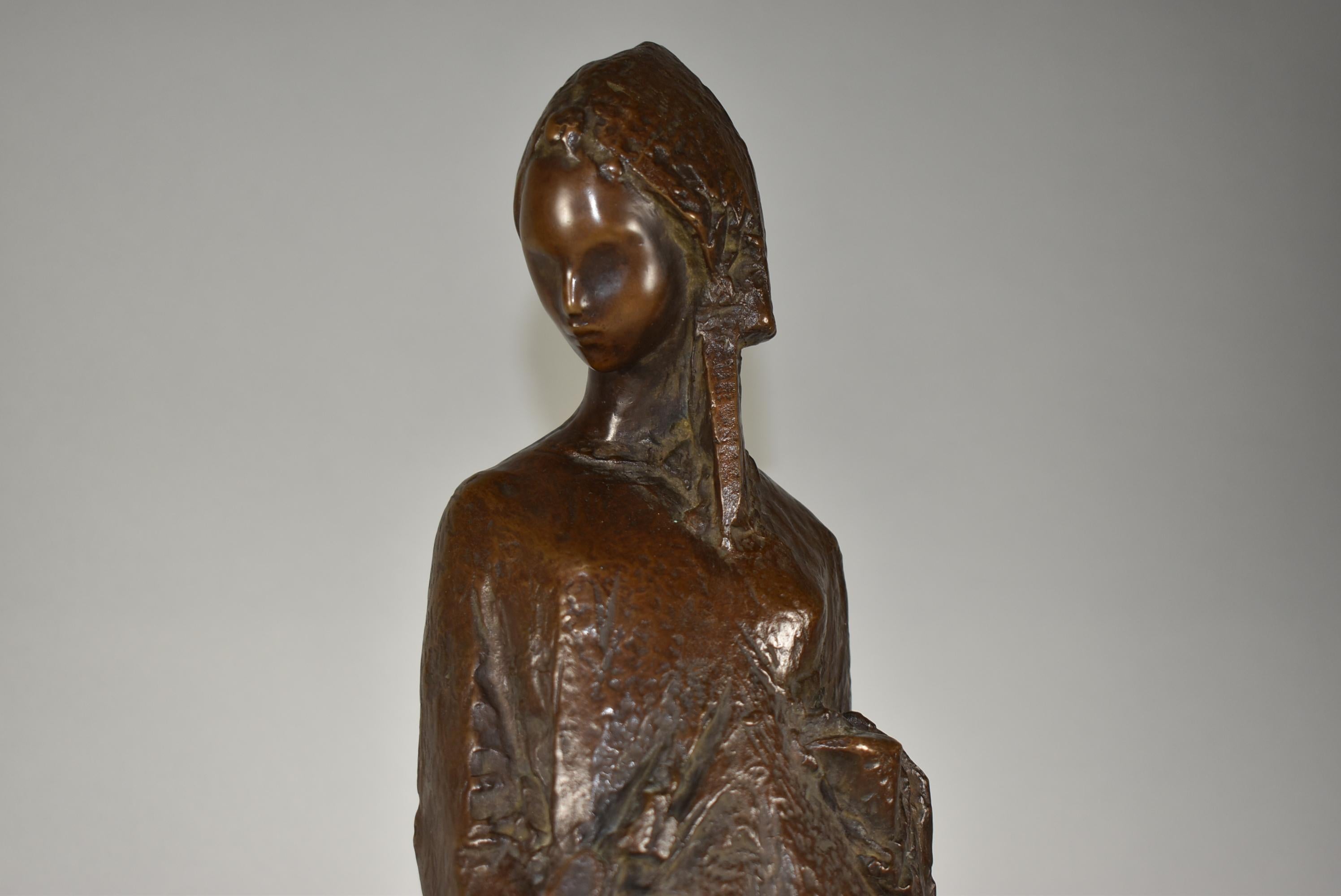 Modern bronze figurative female sculpture by Jan Hanna titled Kalli Ope. Marble base. No damage. Dimensions: 3.25