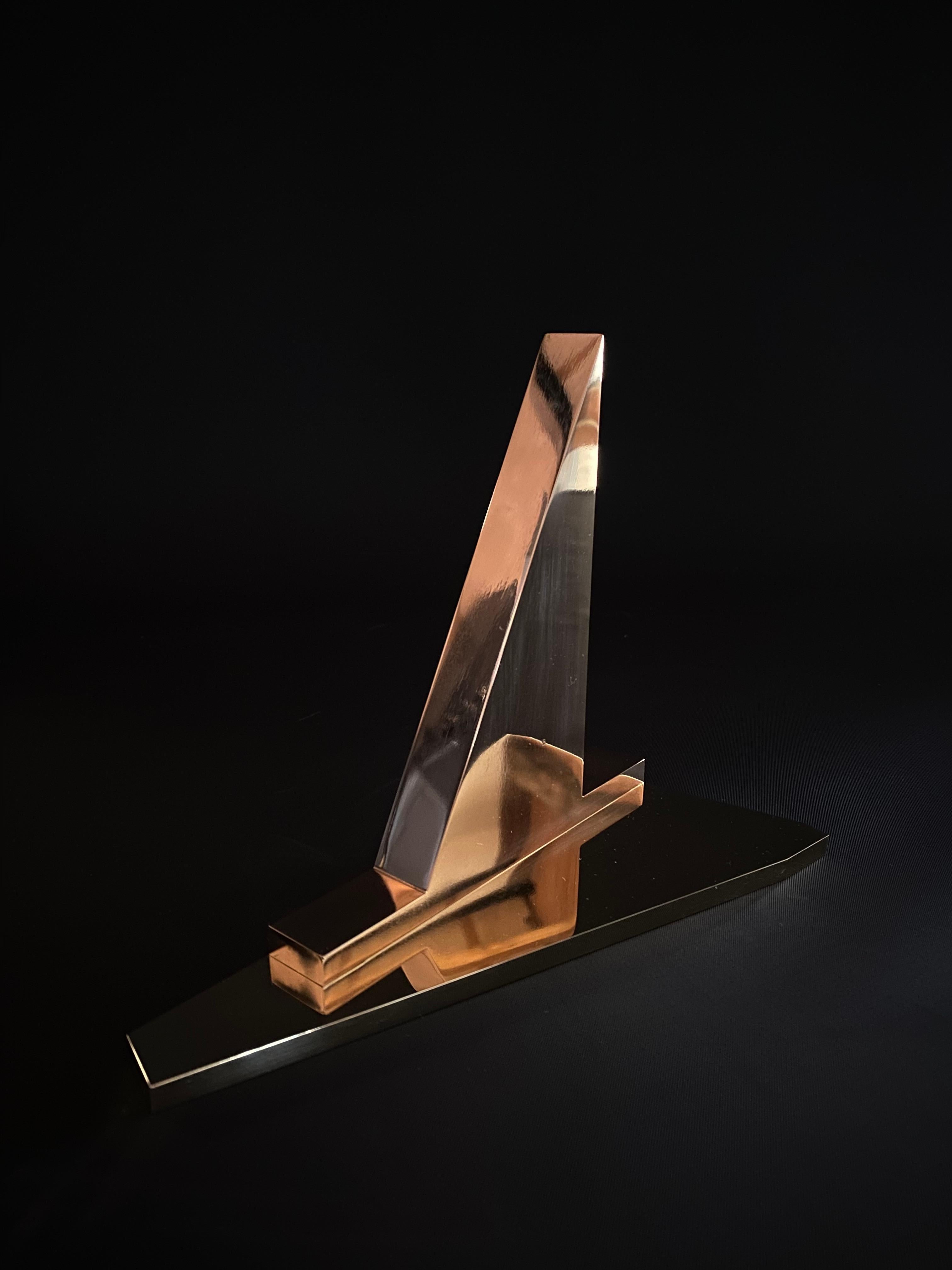 Modern bronze on brass sculptural object In New Condition For Sale In Treadwell, NY