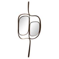 Espejo moderno de latón con pátina de bronce by R & Y Augousti