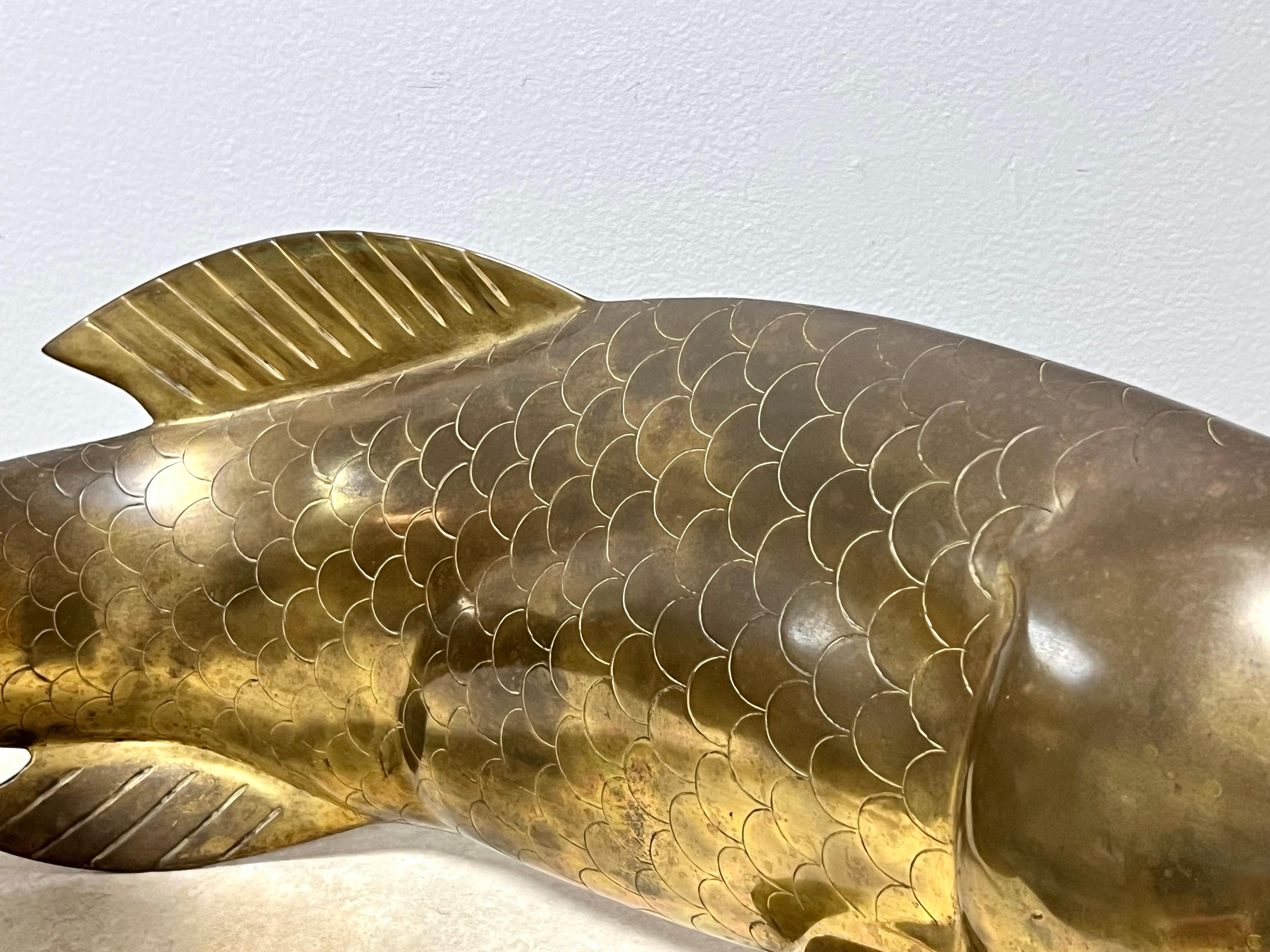 Scultura moderna in bronzo di Sonchai in vendita 1